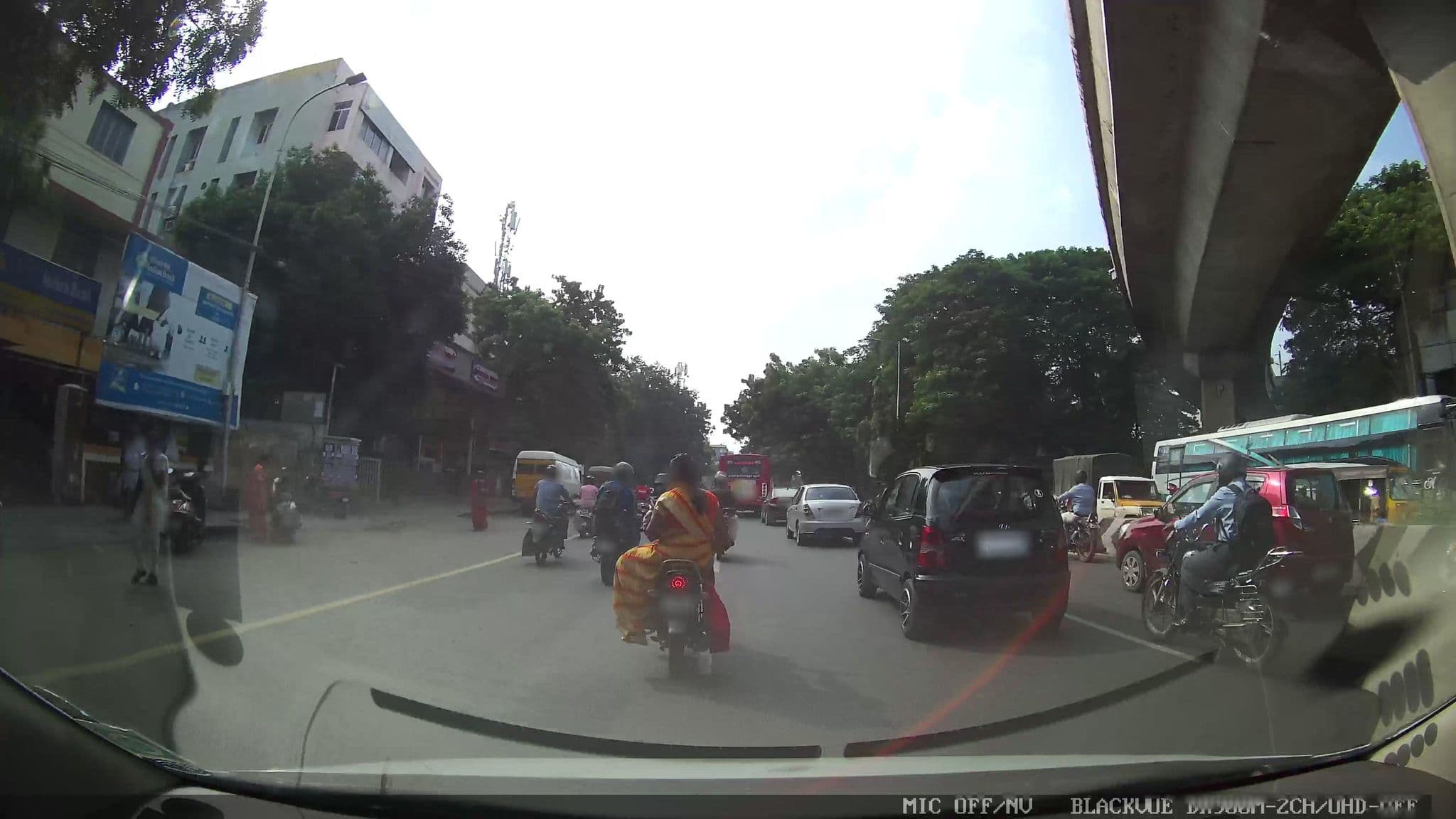 Street view near Gokulam Park Hotel Chennai, Virugambakkam — © muthu (CC BY-SA · Mapillary)
