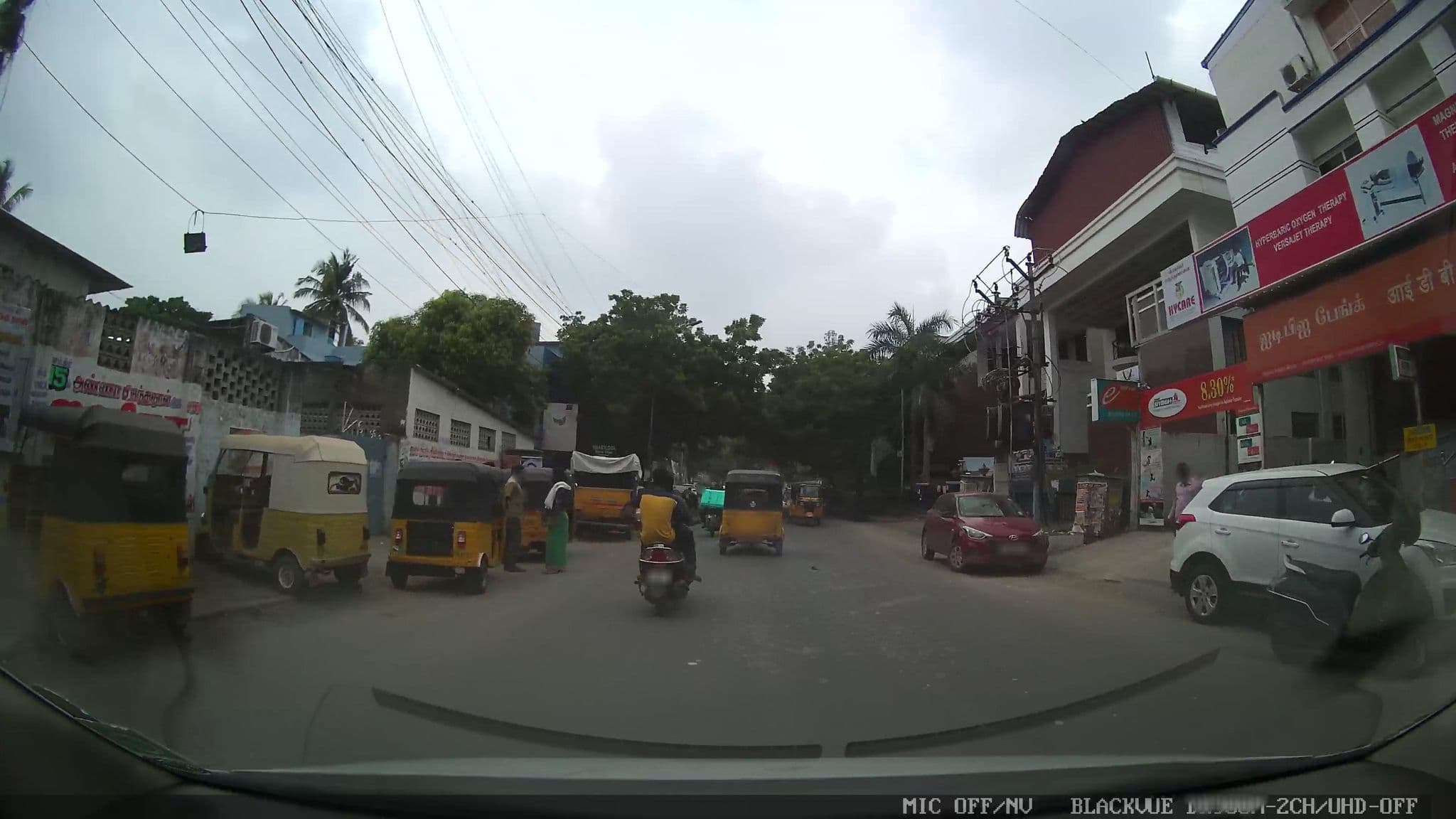 Street view near Oyo Hotel Poigal, Nerkunram — © muthu (CC BY-SA · Mapillary)