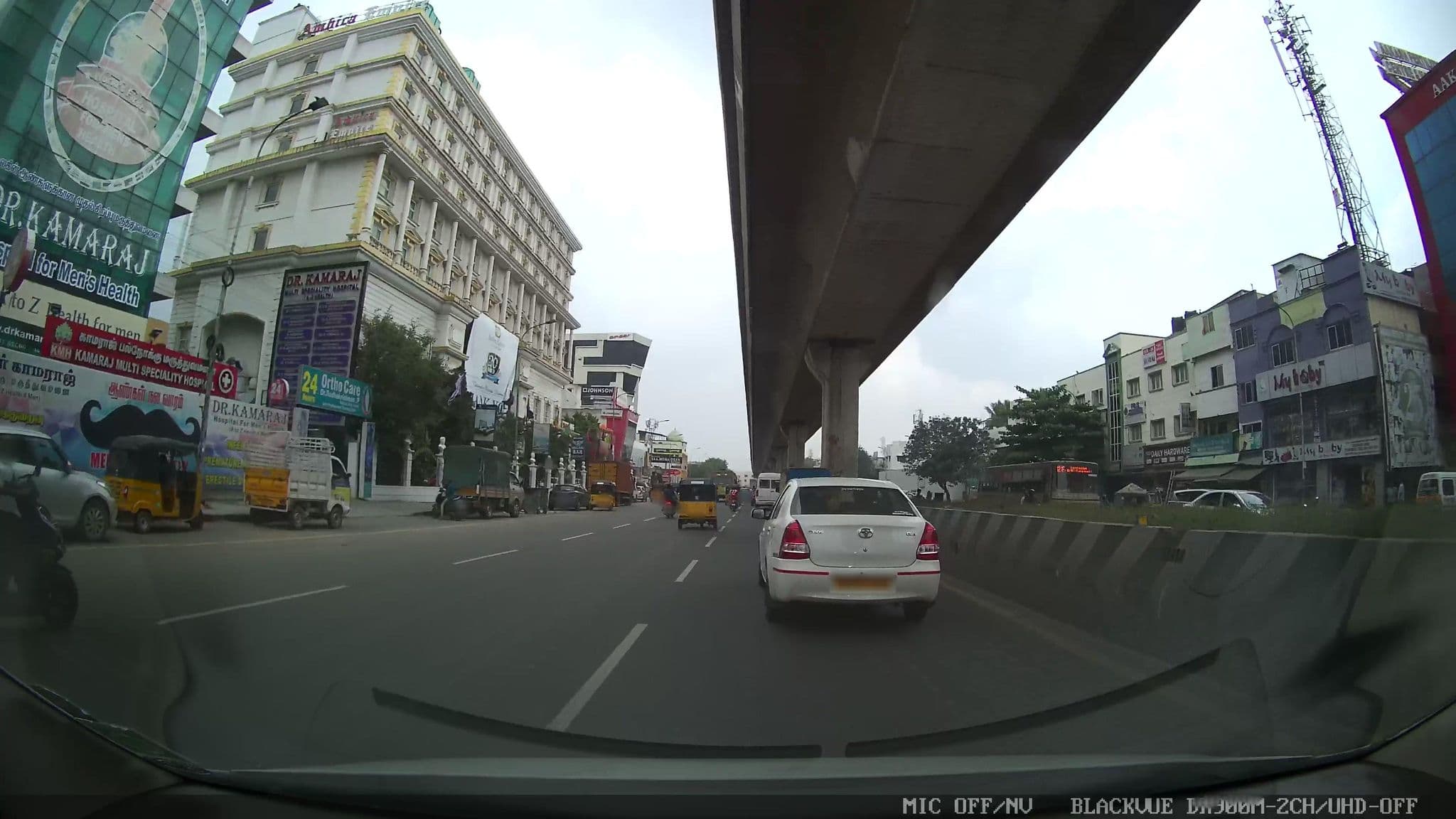 Street view near Maple Tree Hotels, Nerkunram — © muthu (CC BY-SA · Mapillary)