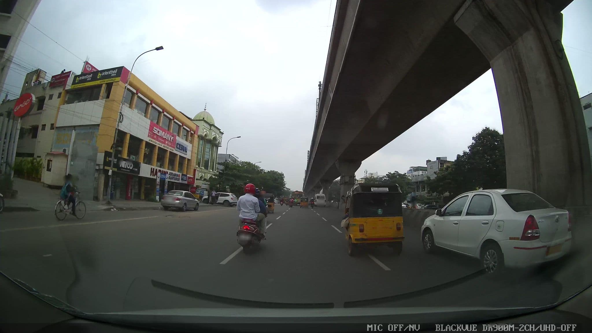 Street view near Ginger Chennai (Vadapalani), Nerkunram — © muthu (CC BY-SA · Mapillary)