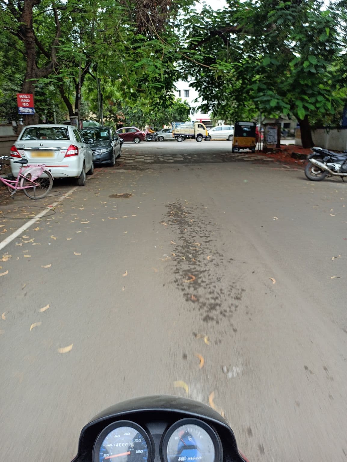 Street view near Shylee Niwas Service Apartment, Nerkunram — © parthiiban (CC BY-SA · Mapillary)