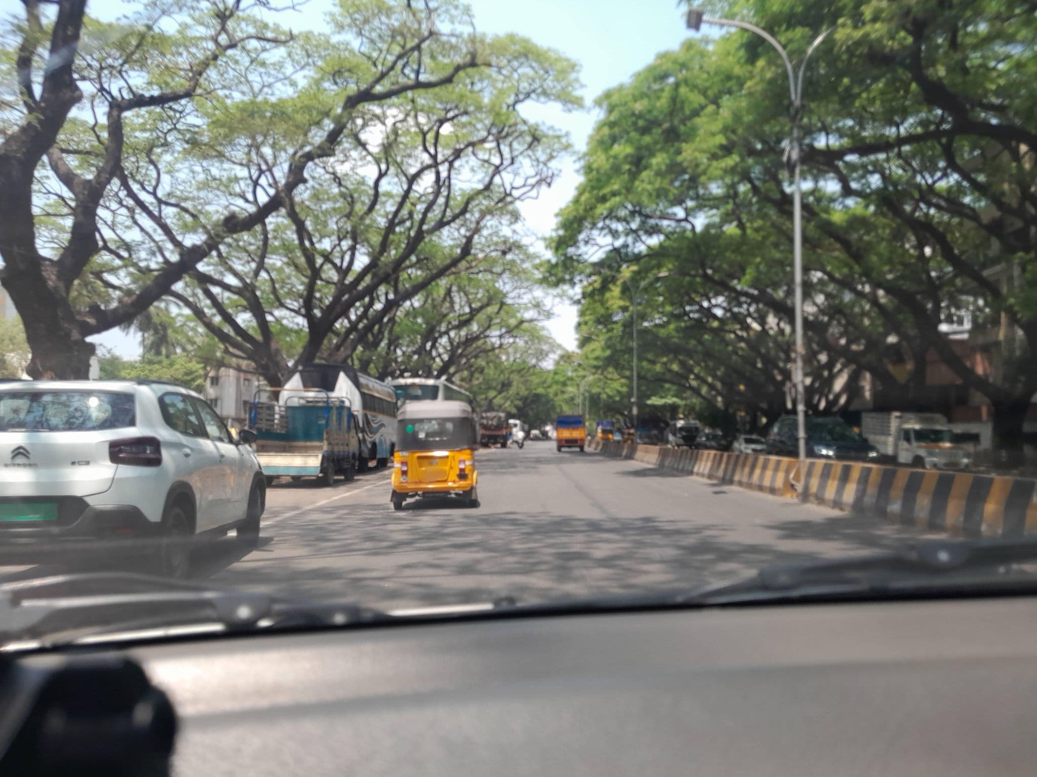 Street view near Vinoth Inn Suits, Nalambūr — © jegadeeshcumta (CC BY-SA · Mapillary)