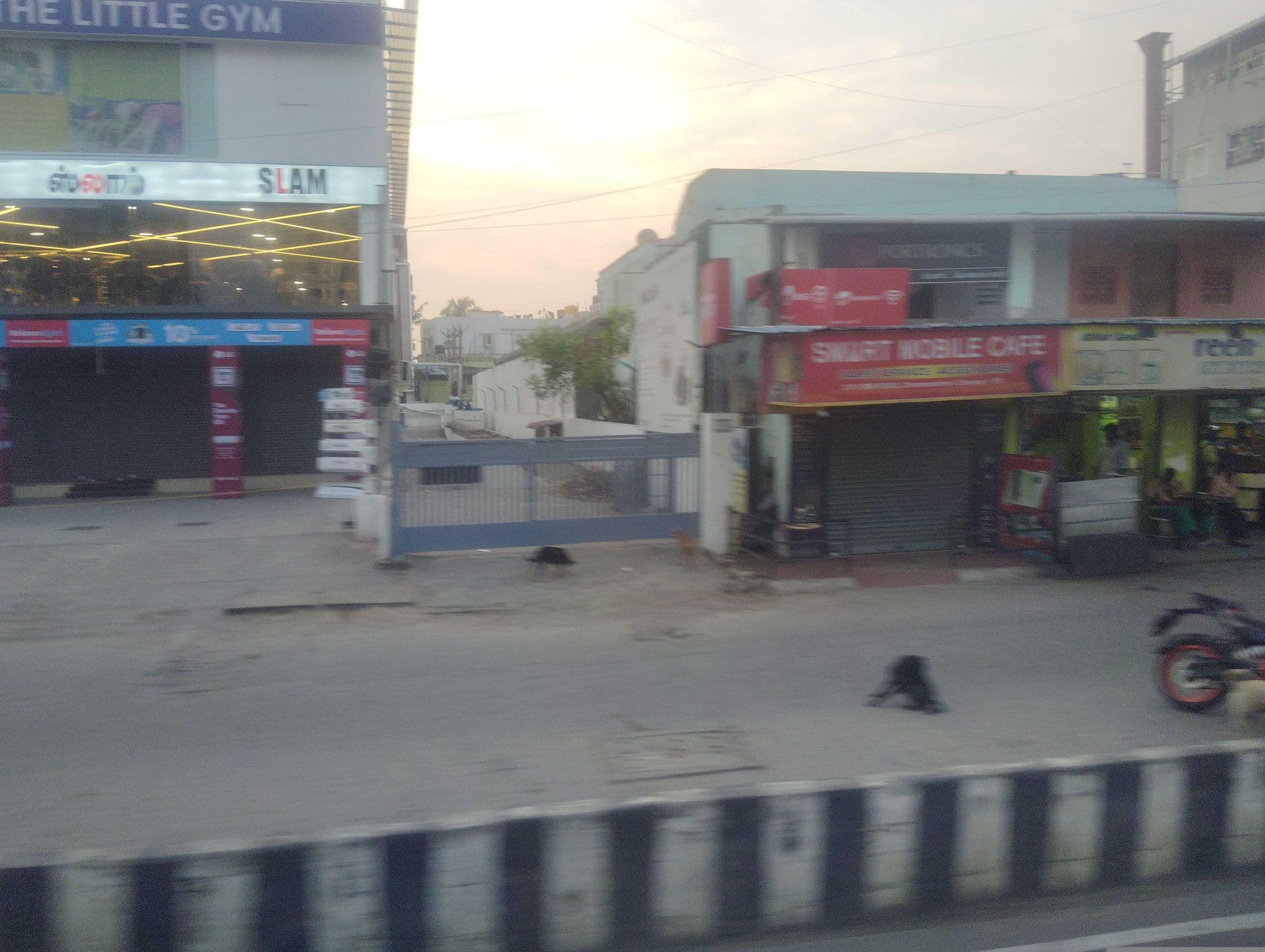 Street view near New Hotel Kensington Lawn, Sholinganallur — © arn1291 (CC BY-SA · Mapillary)