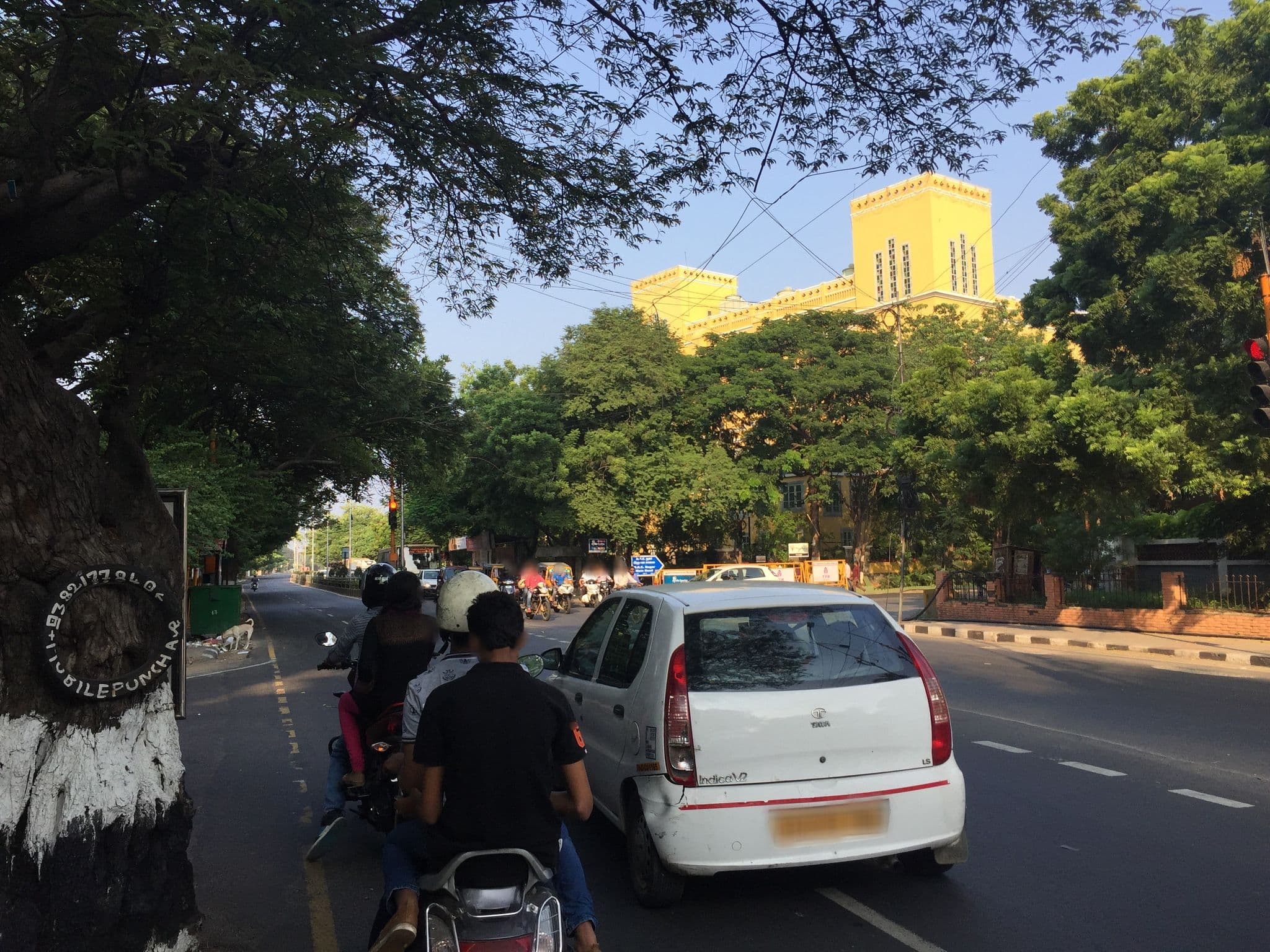 Street view near The leela business hotels, Gāndhī Nagar — © narayananh (CC BY-SA · Mapillary)