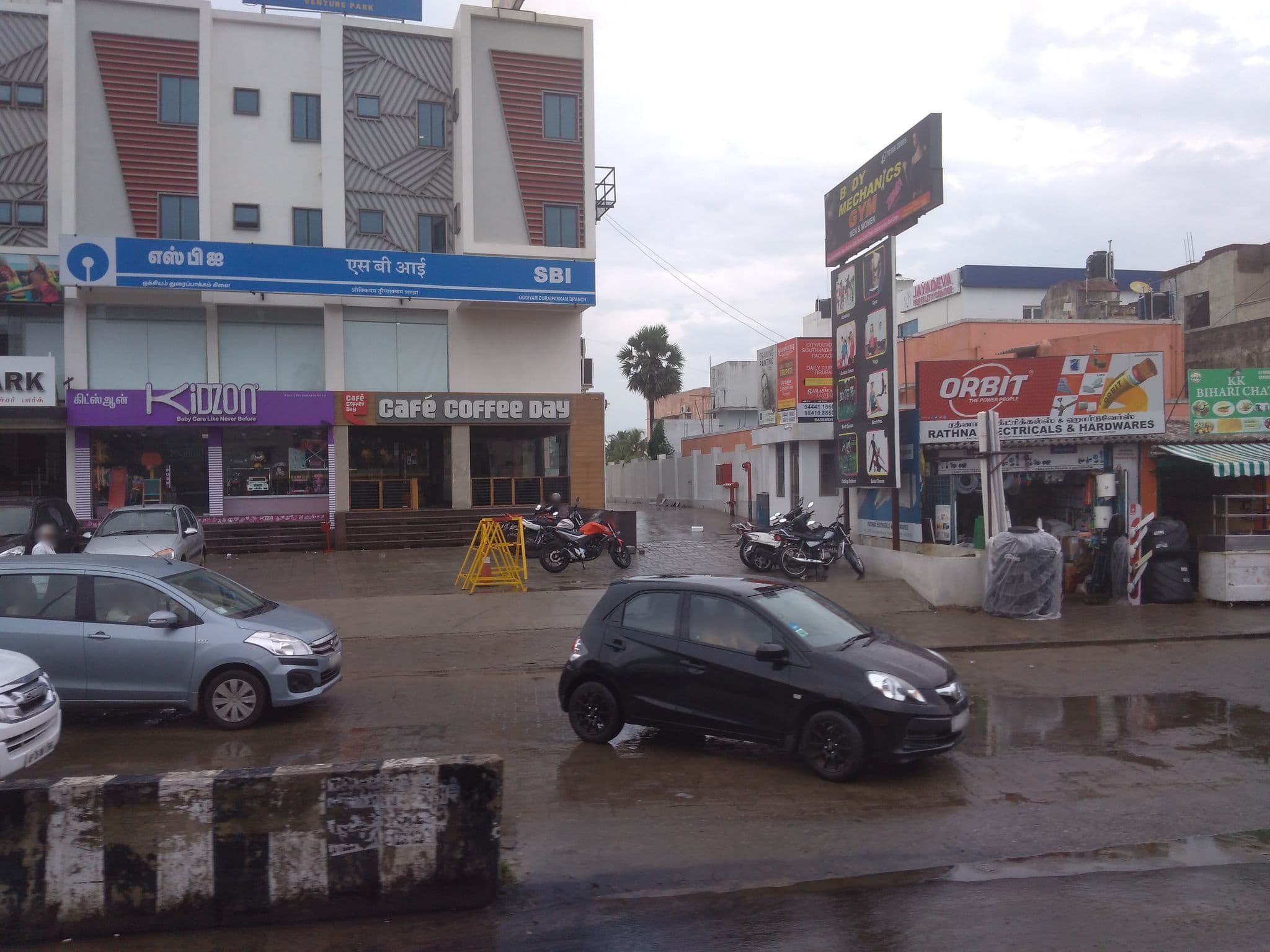 Street view near Venture Park, Omr, Thoraipakkam, Chennai, Pallikaranai — © ephu (CC BY-SA · Mapillary)