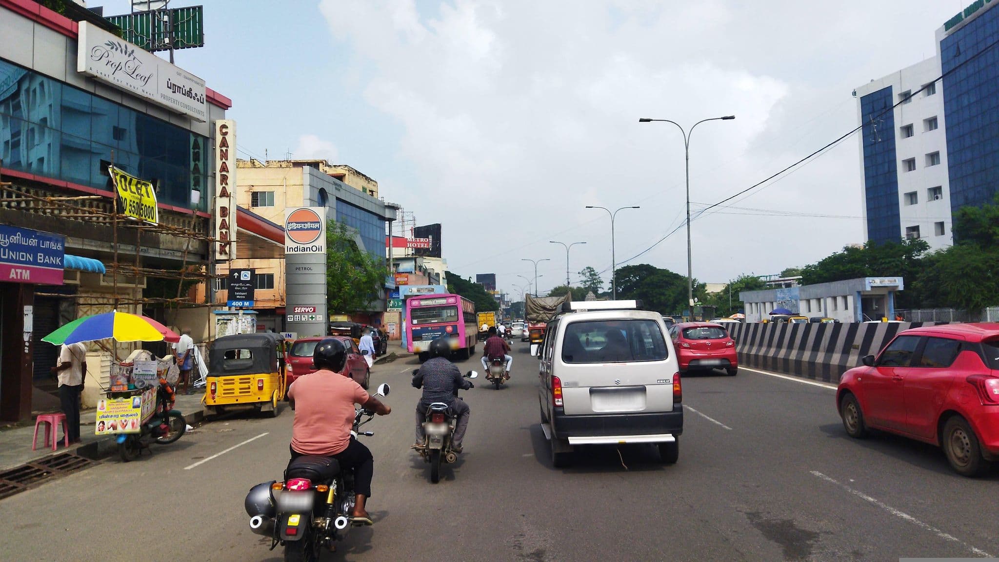 Street view near Raintree hotel, Alandur — © pbtvignesh (CC BY-SA · Mapillary)