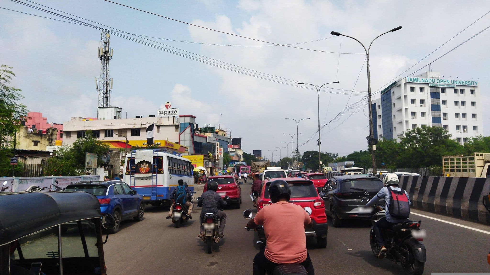 Street view near OYO Rooms Saidapet, Alandur — © pbtvignesh (CC BY-SA · Mapillary)