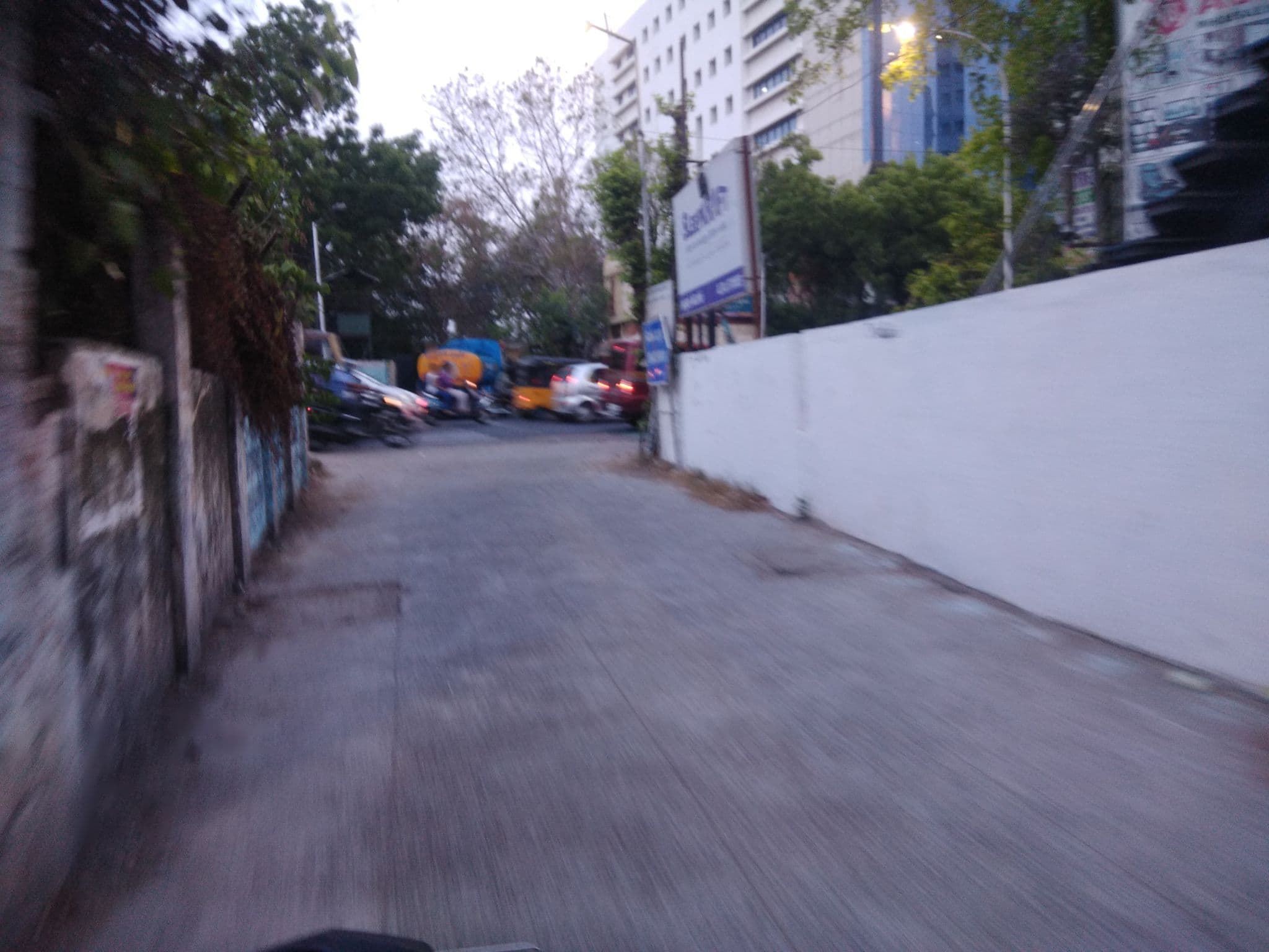 Street view near Chennai Stays, Alandur — © vedachalam (CC BY-SA · Mapillary)