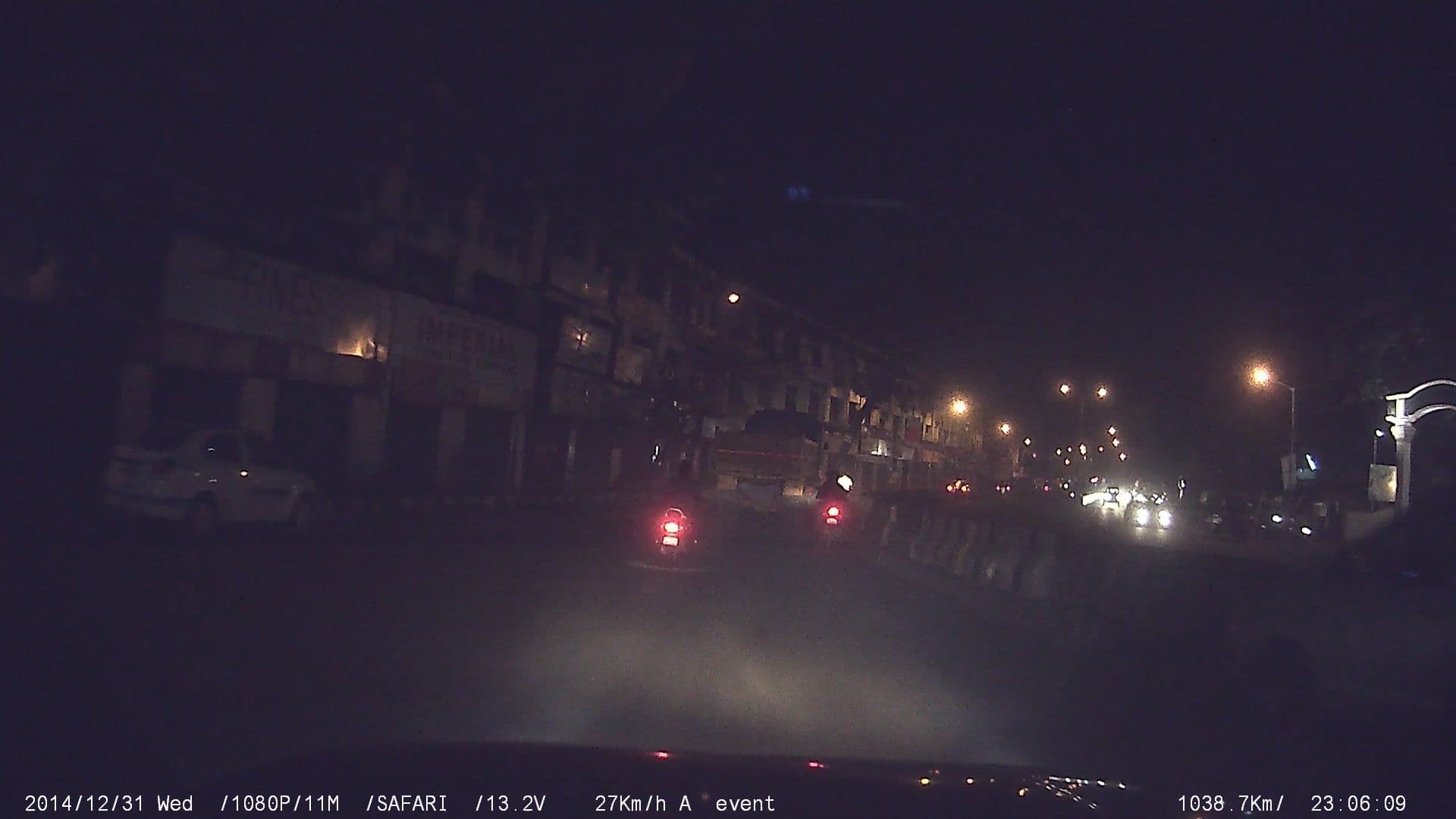 Street view near Nakshatra Serviced Apartments, Nerkunram — © johnichan (CC BY-SA · Mapillary)