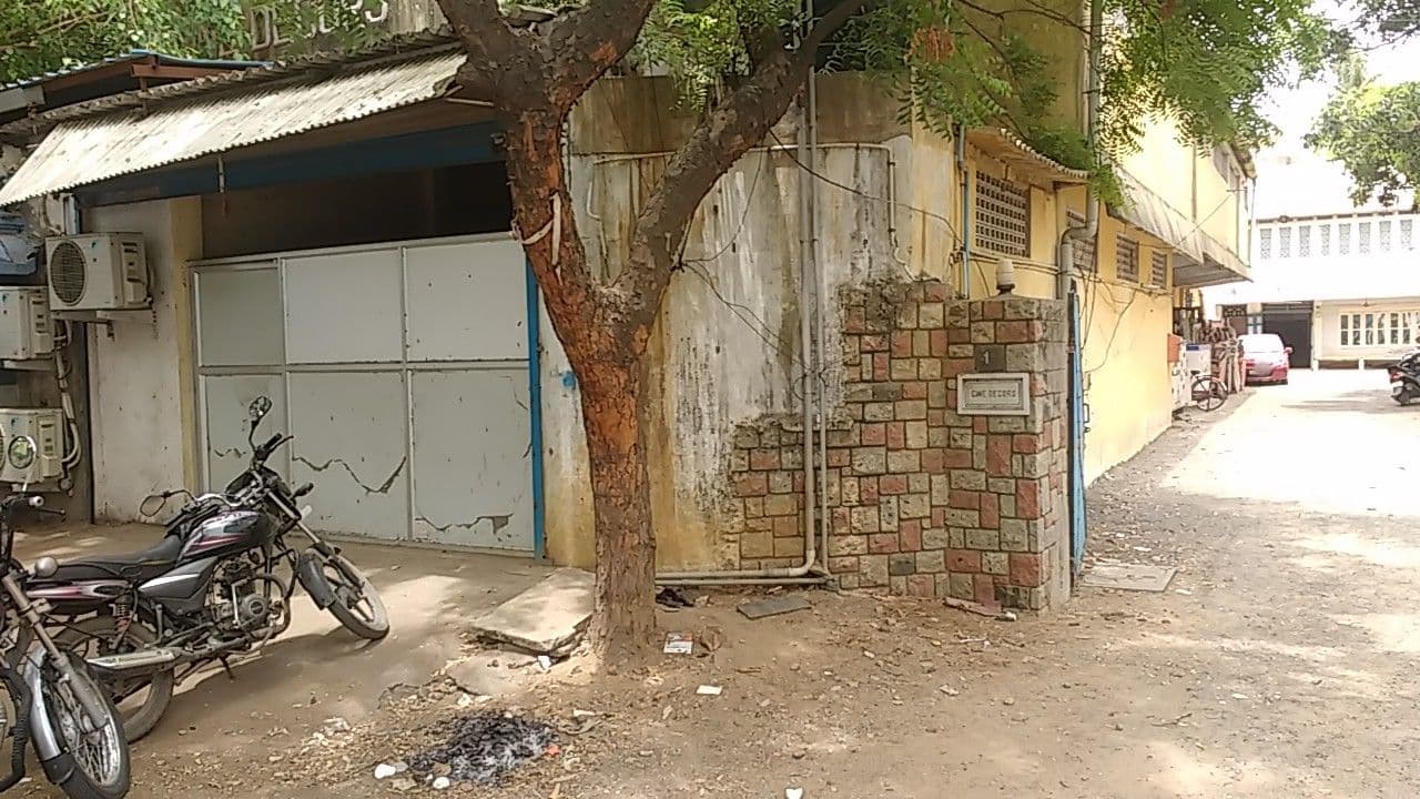 Street view near Cine City Hotel, Nerkunram — © santhosh (CC BY-SA · Mapillary)