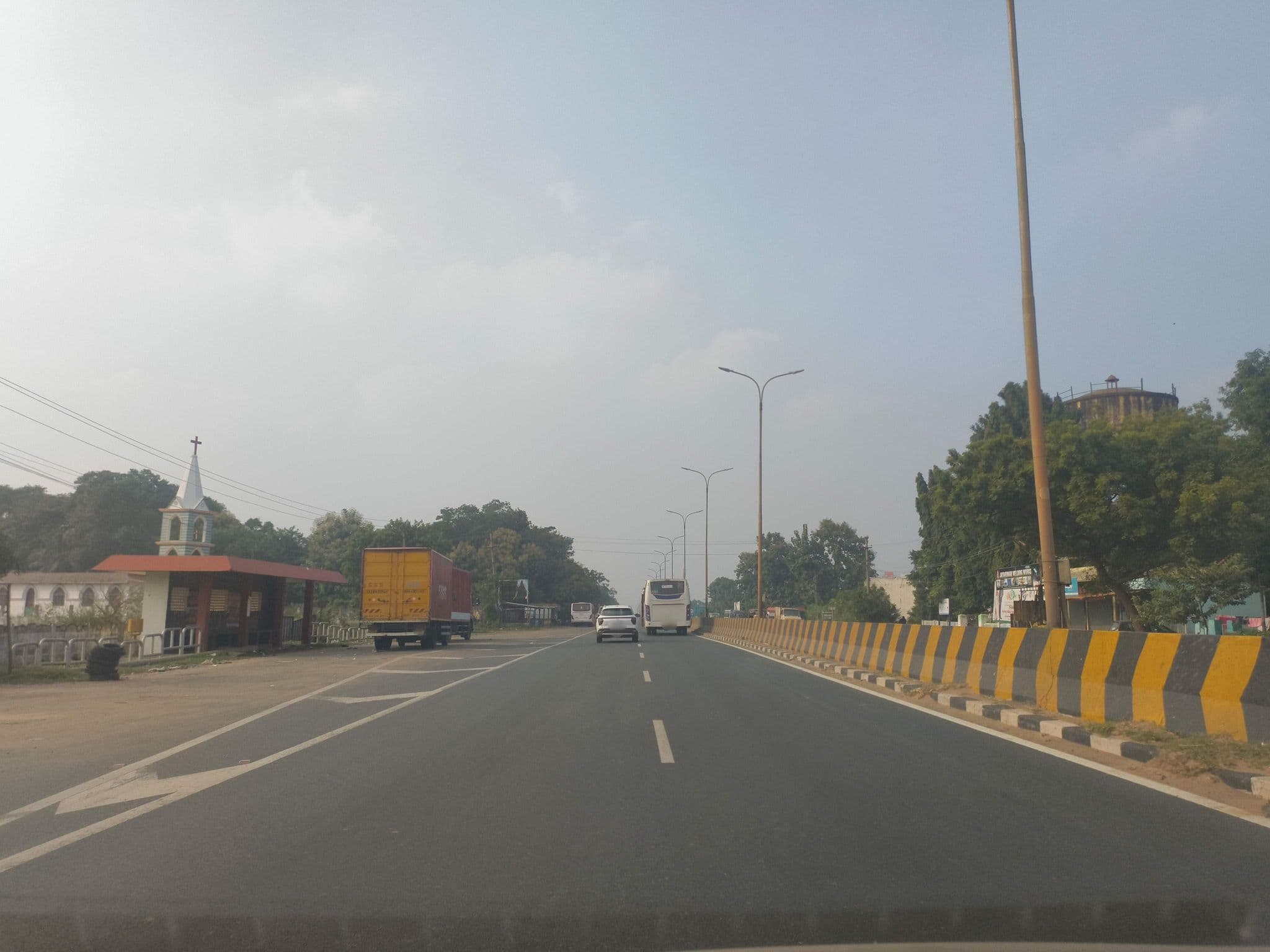 Street view near APTDC Haritha Flamingo Resort, Tada Khandrika — © ph4ni (CC BY-SA · Mapillary)
