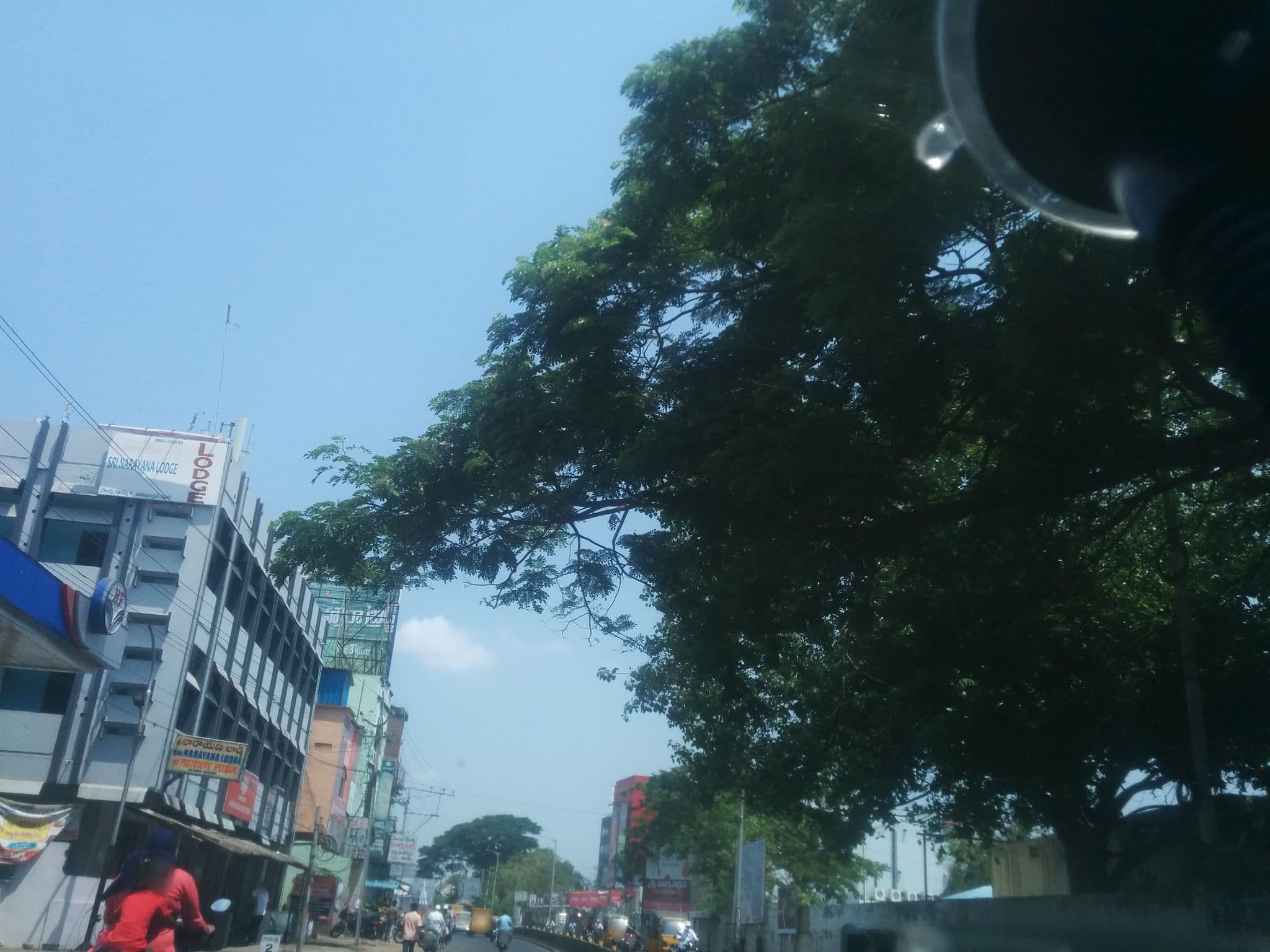 Street view near Hotel Transit Bay, Hukumpeta — © reddyk (CC BY-SA · Mapillary)