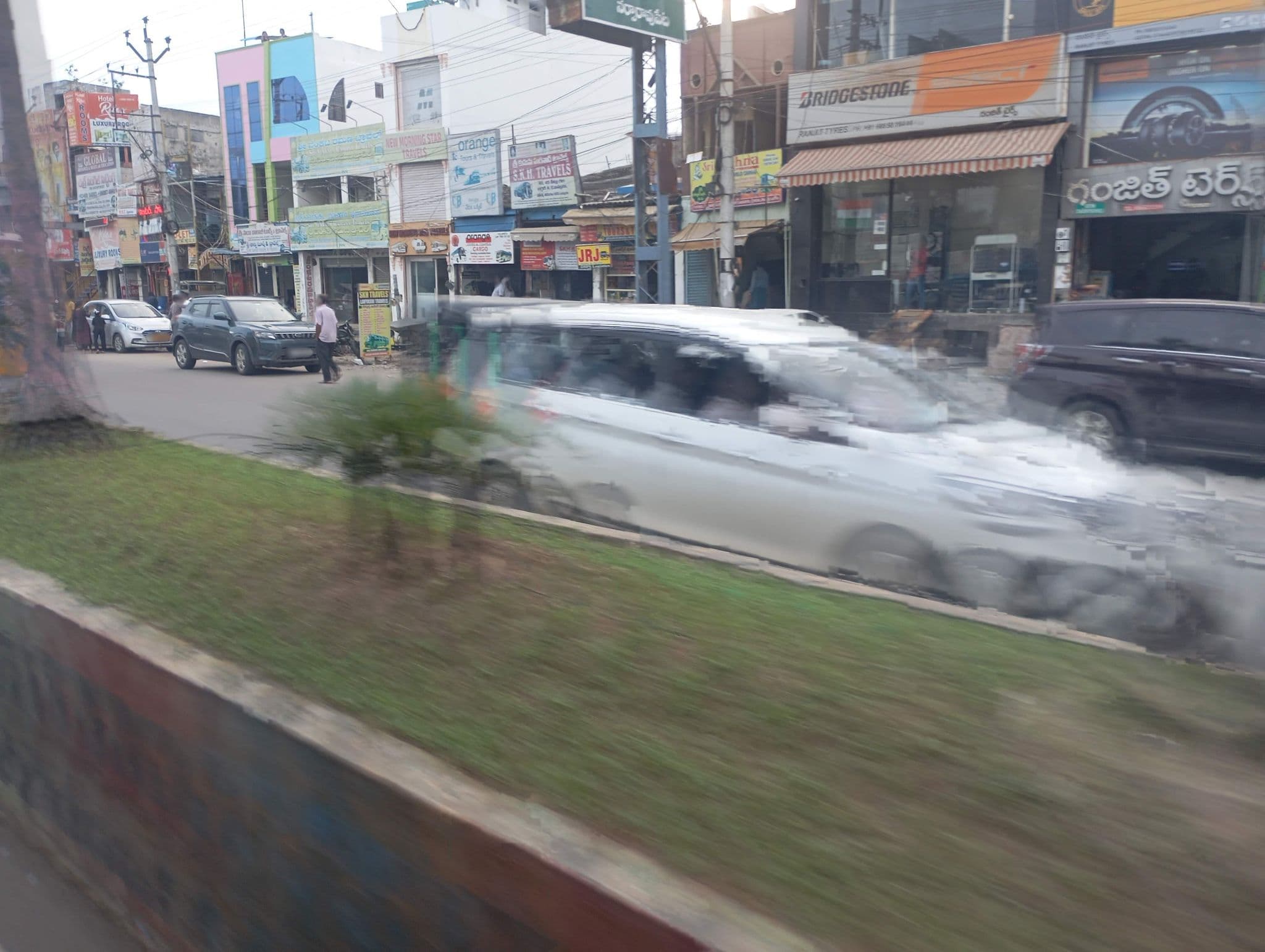 Street view near Bismilla Bryani Point, Guntur — © Bhavya_16 (CC BY-SA · Mapillary)