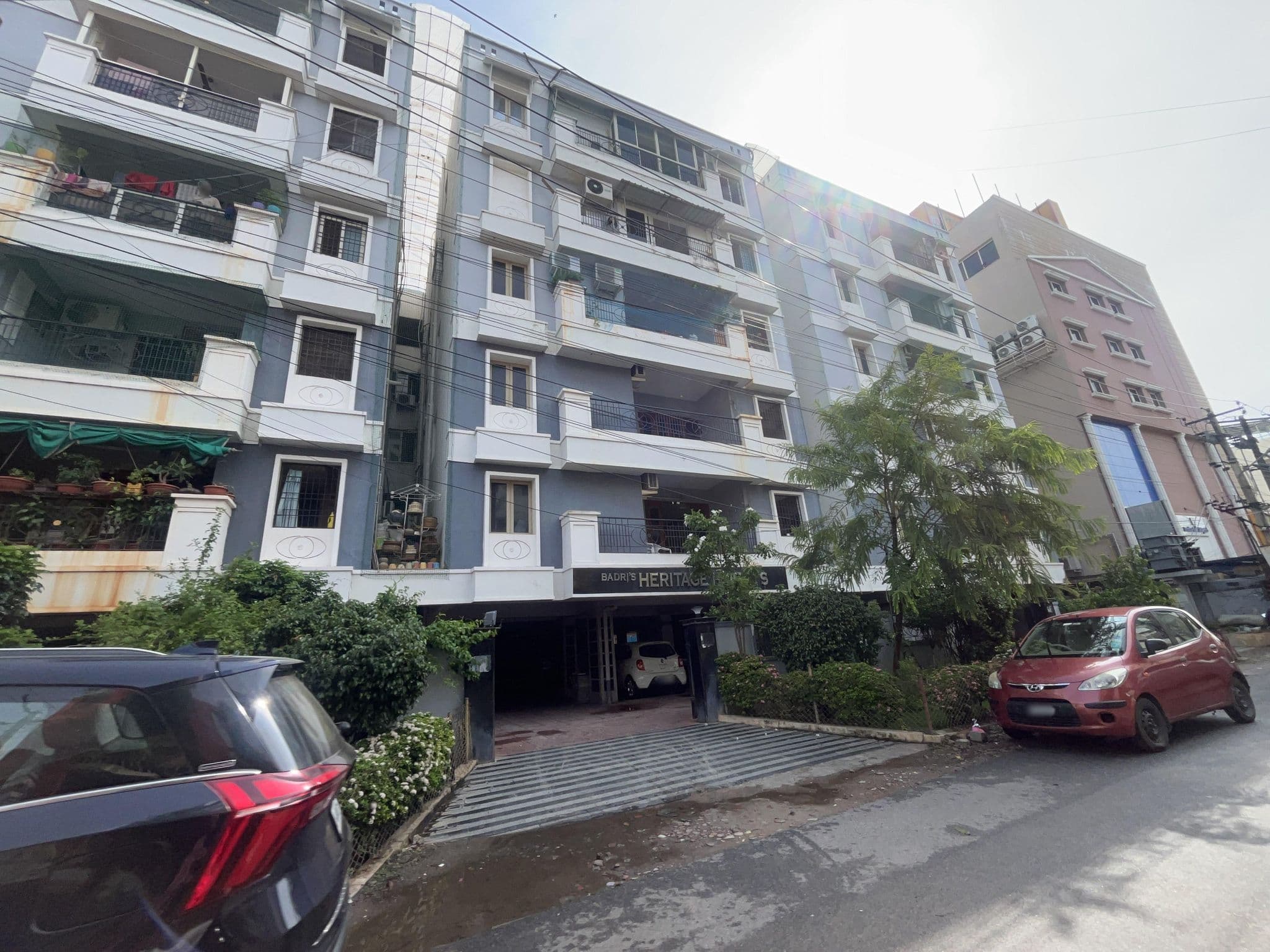 Street view near Hotel Ajantha Evergreen, Vijayawada — © Akshitha_30477 (CC BY-SA · Mapillary)