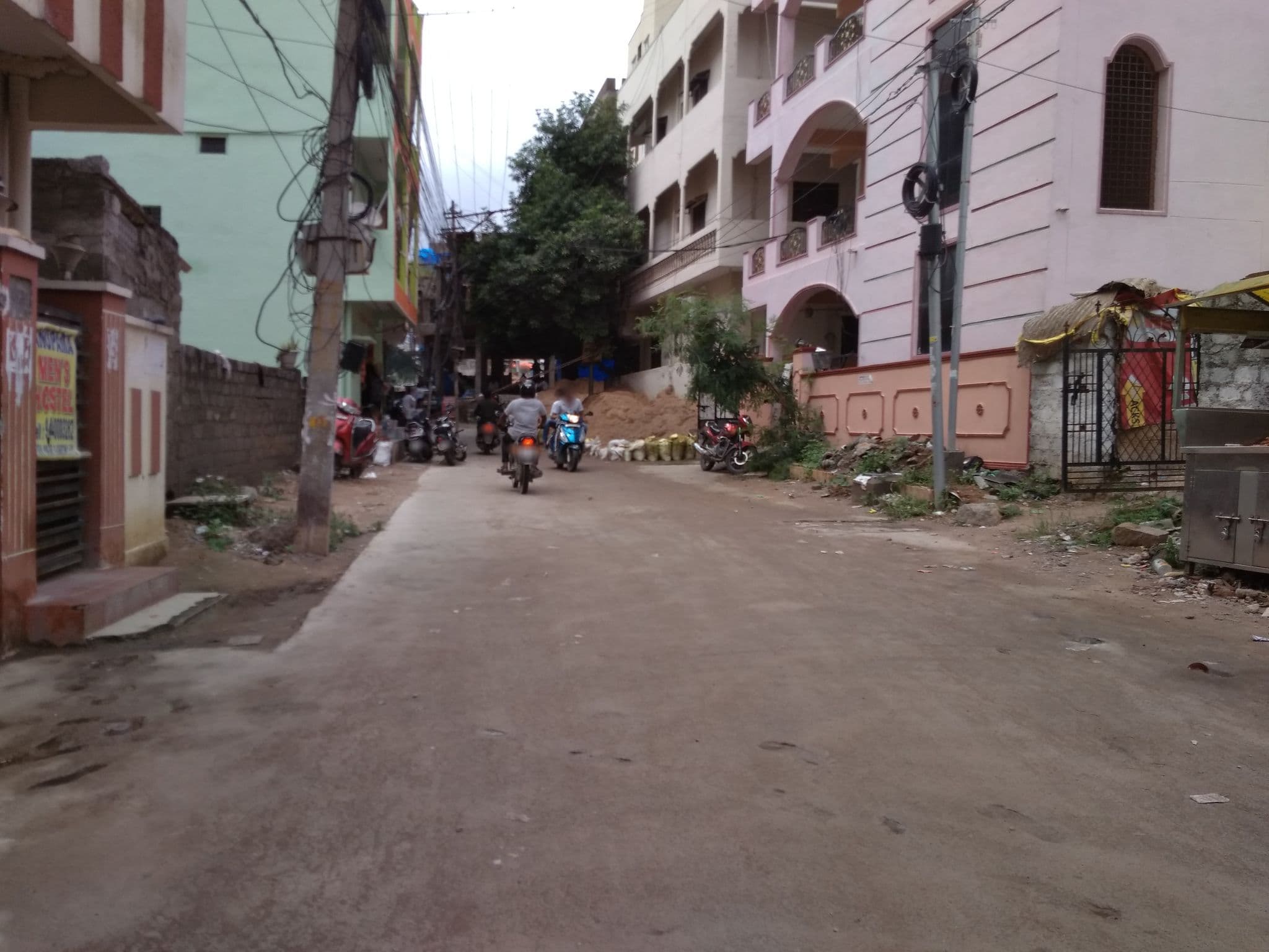 Street view near Anupama Hostel, Nārsingi — © srirajkumar (CC BY-SA · Mapillary)