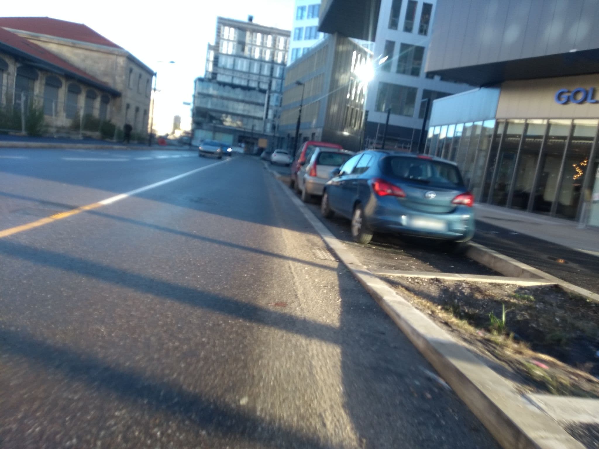Street view near Radisson Hôtel Bordeaux Saint Jean, Bègles — © gitouche (CC BY-SA · Mapillary)