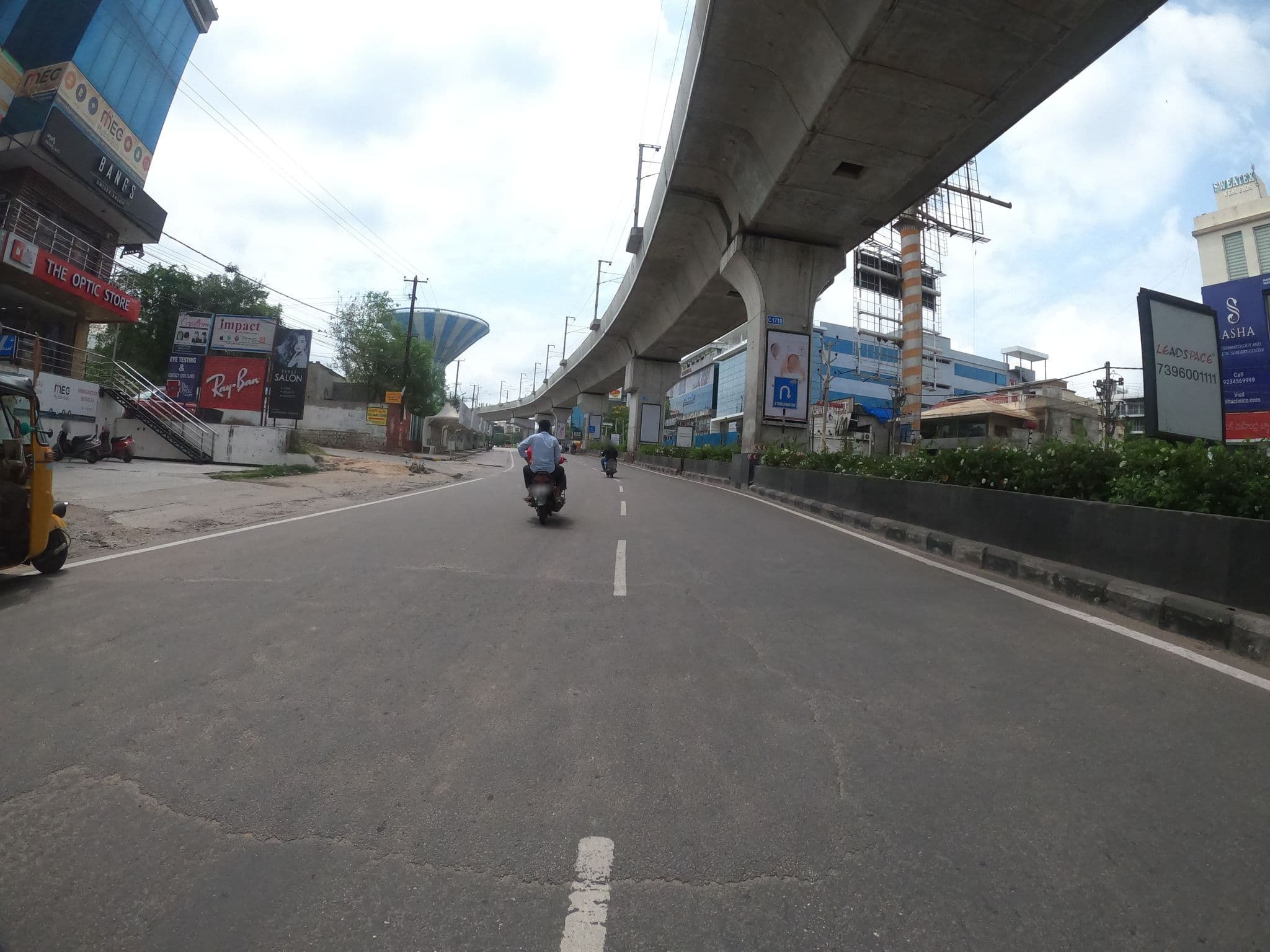 Street view near Oyster Suites, Kukatpally — © pra1985 (CC BY-SA · Mapillary)