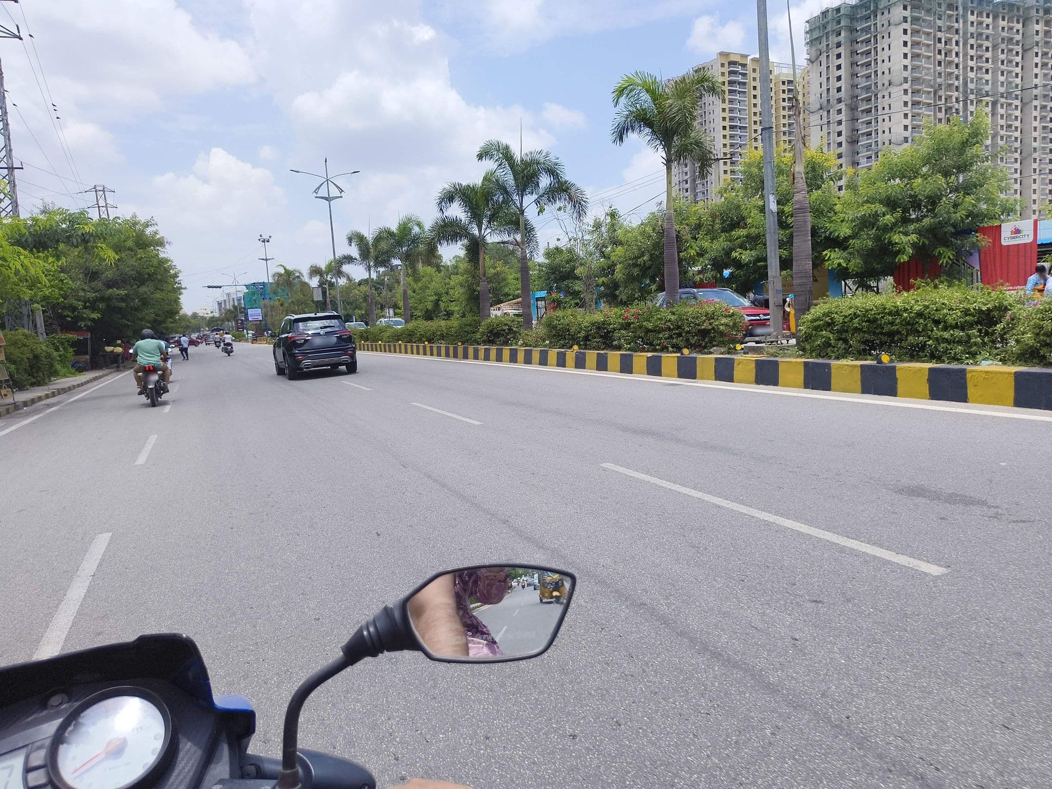 Street view near Gopi Hotel, Kukatpally — © Anjani123 (CC BY-SA · Mapillary)