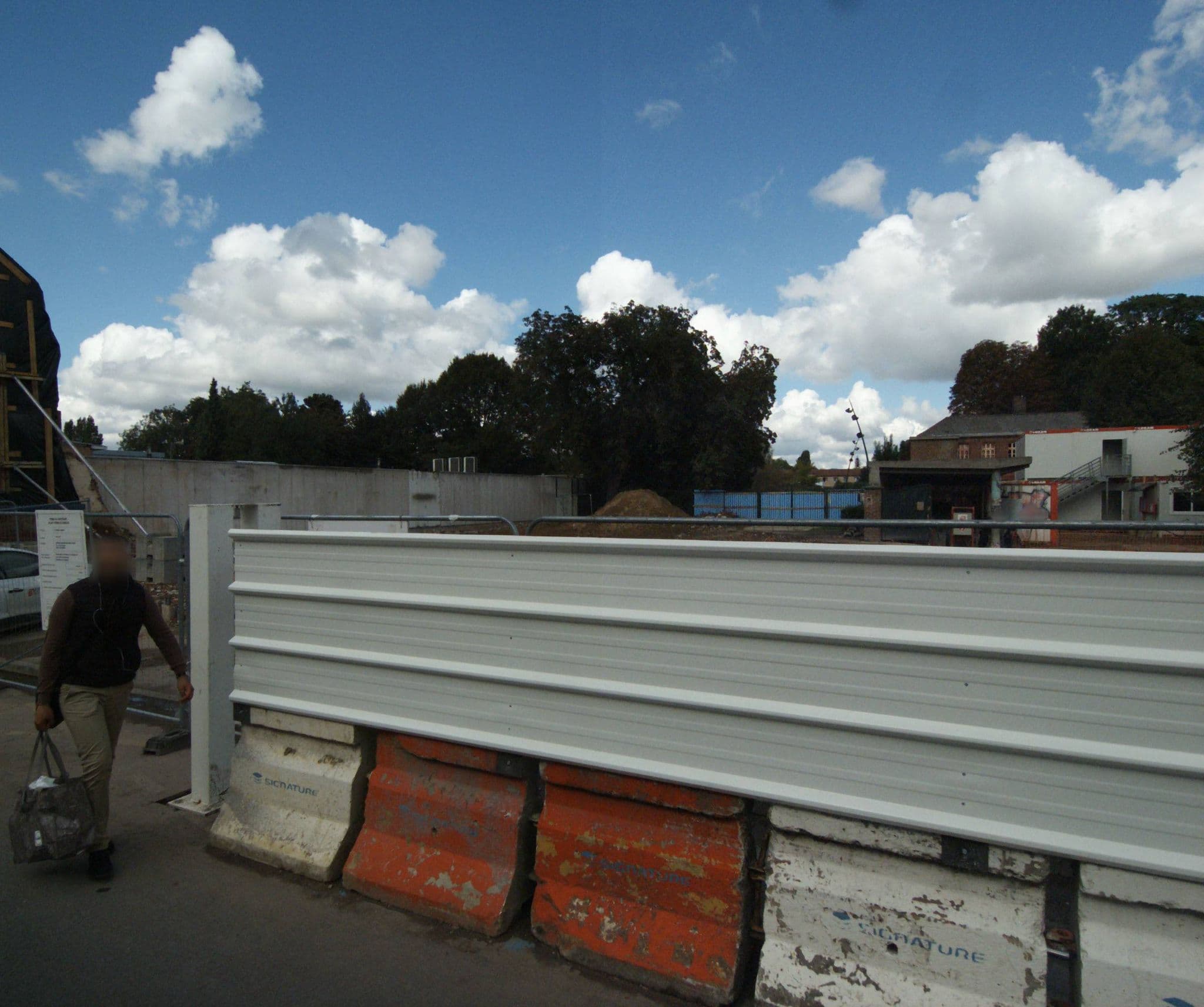 Street view near Best Western Le Beffroi, Loos — © melimmergis (CC BY-SA · Mapillary)