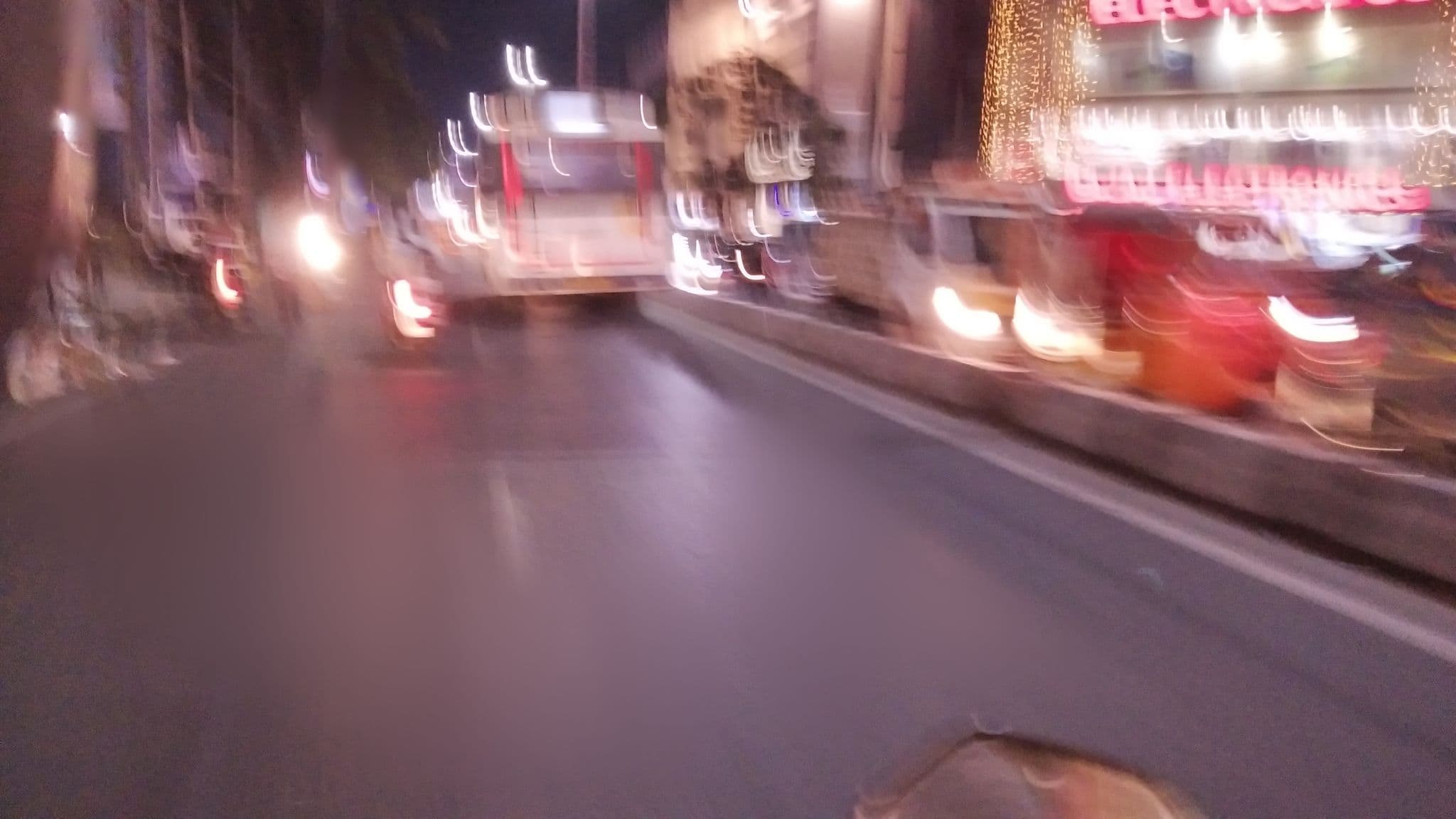 Street view near Hotel New Simran Palace, Rāniganj — © seema (CC BY-SA · Mapillary)