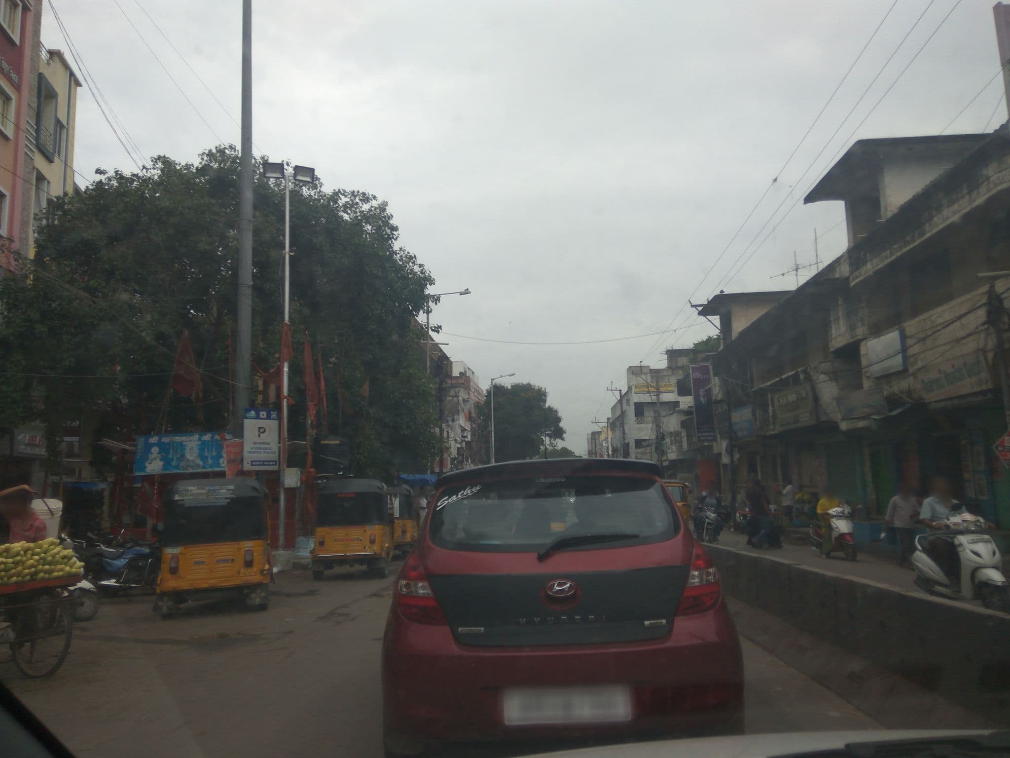 Street view near Balaji Lodge, Hyderabad — © natarajakaveeti (CC BY-SA · Mapillary)