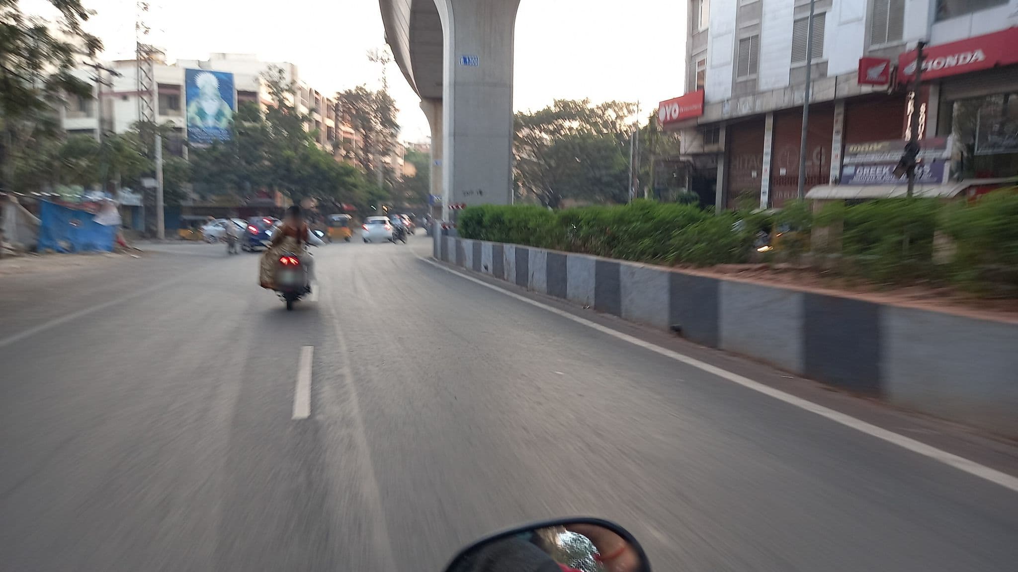 Street view near GN International Boutique Hotel, Rāniganj — © nandhinia (CC BY-SA · Mapillary)