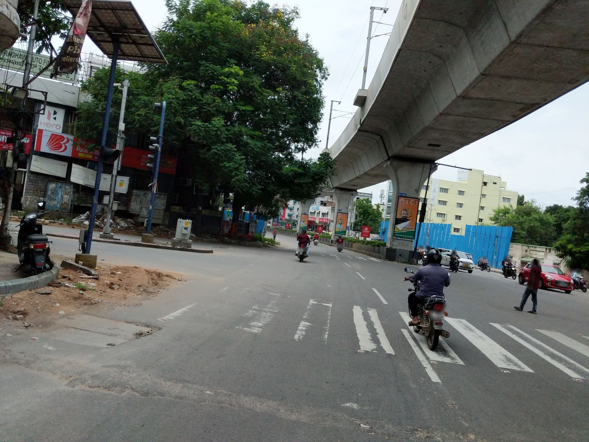 Street view near Hotel Marjan, Hyderabad — © ruthikdhoni (CC BY-SA · Mapillary)