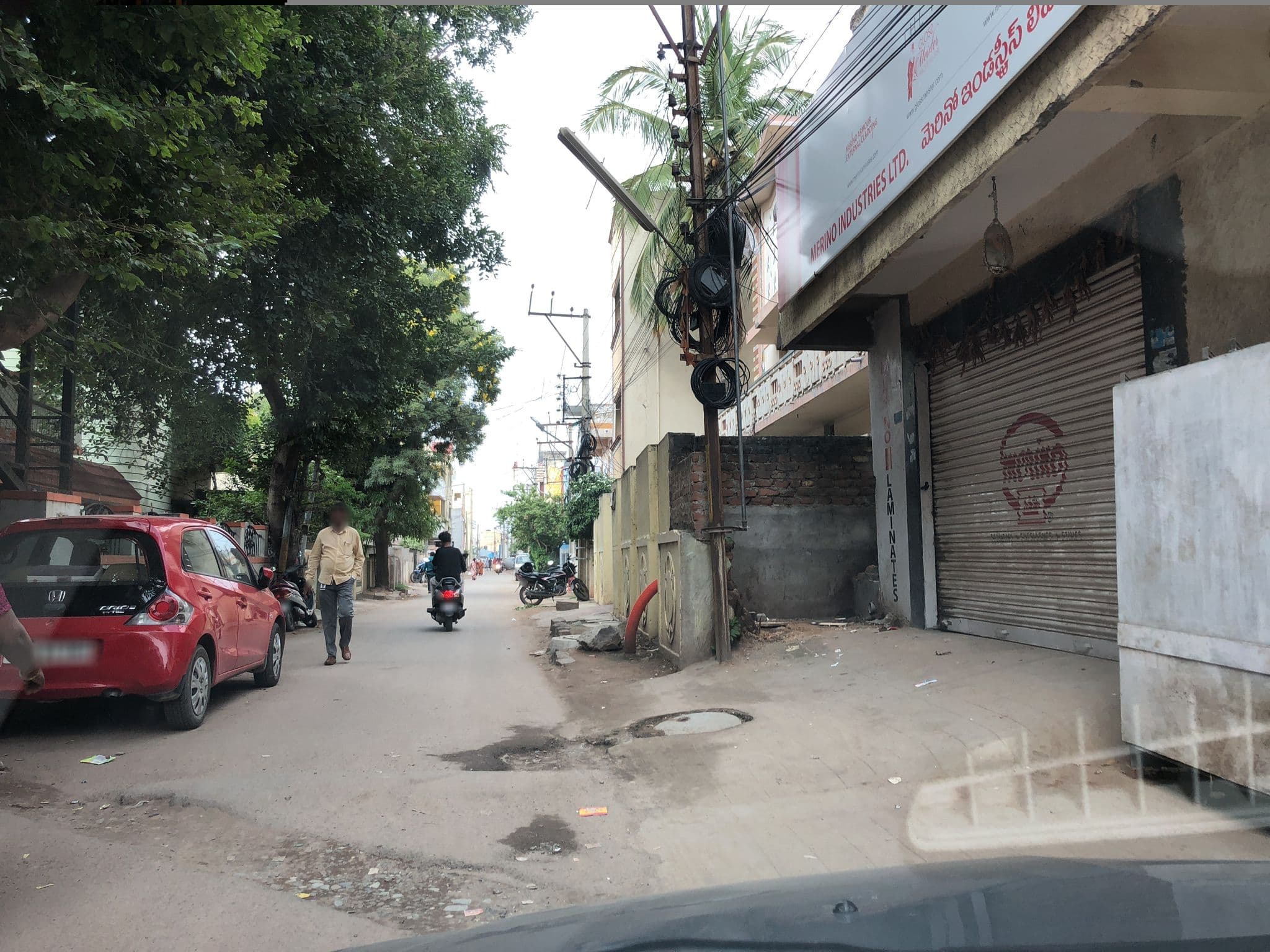 Street view near Vinayak Distributors, Rāniganj — © harishadabala (CC BY-SA · Mapillary)