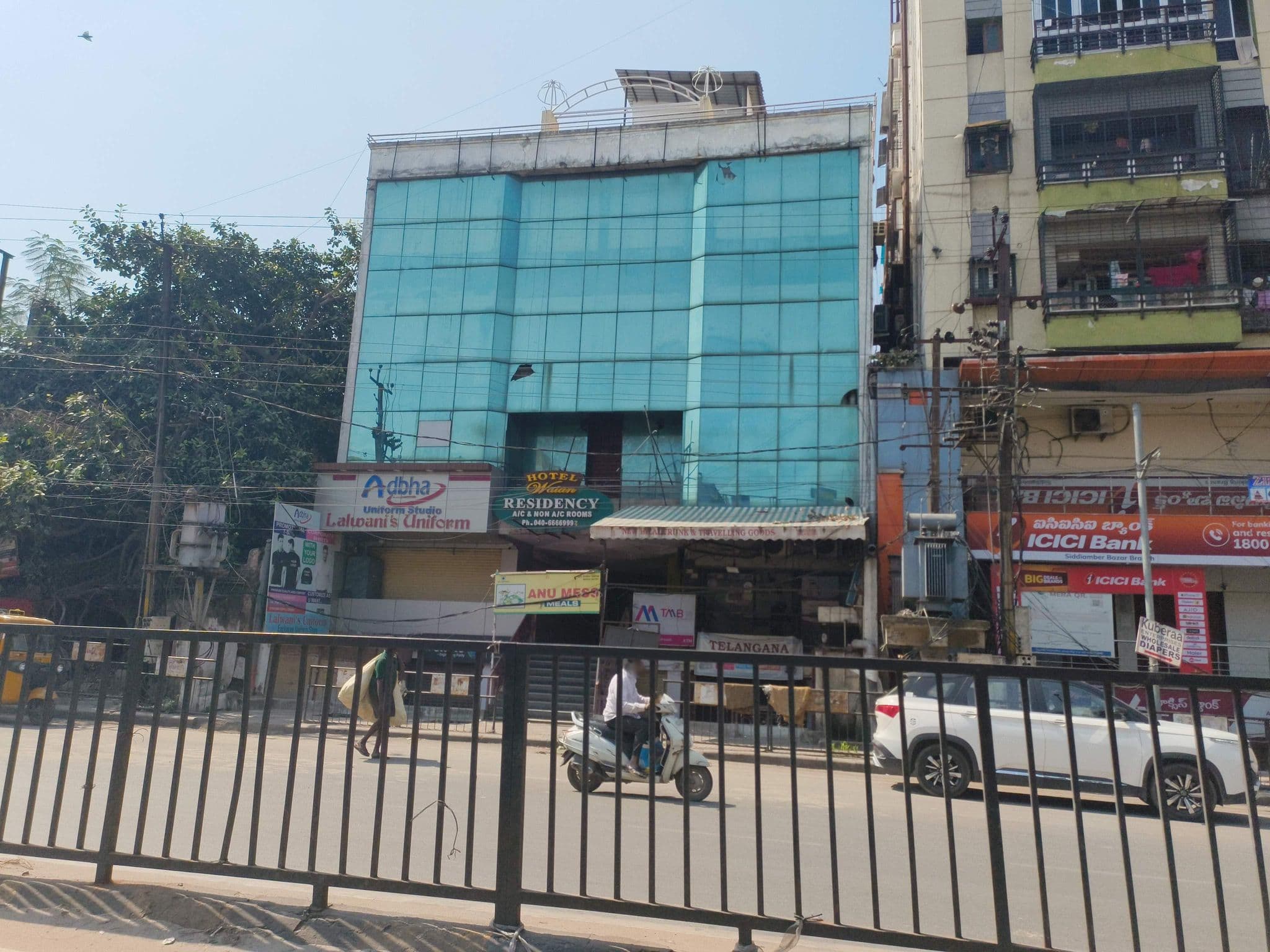 Street view near Hotel Watan Residency, Hyderabad — © ph4ni (CC BY-SA · Mapillary)