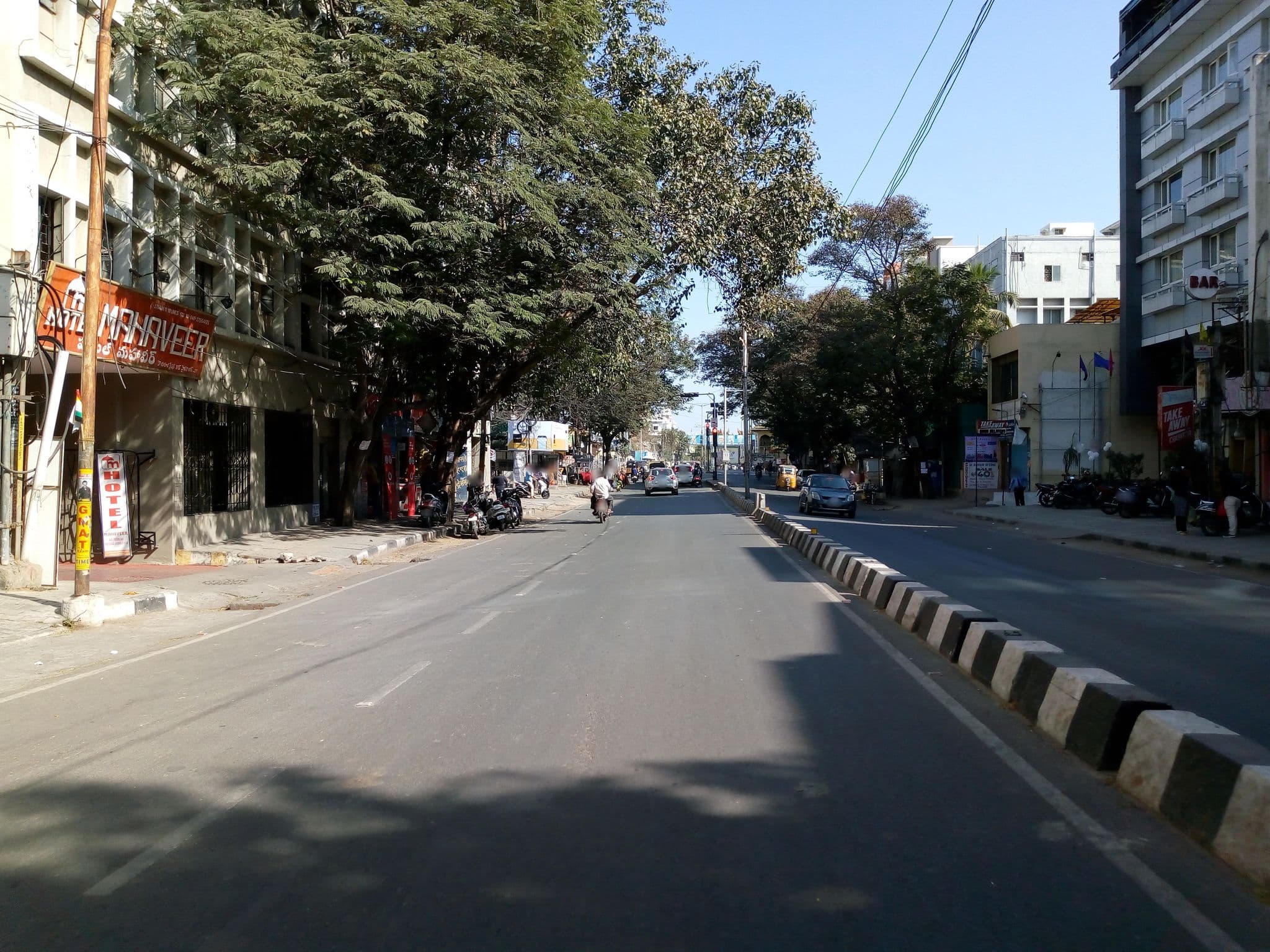Street view near Hotel Mahaveera, Gaddi Annaram — © natarajakaveeti (CC BY-SA · Mapillary)