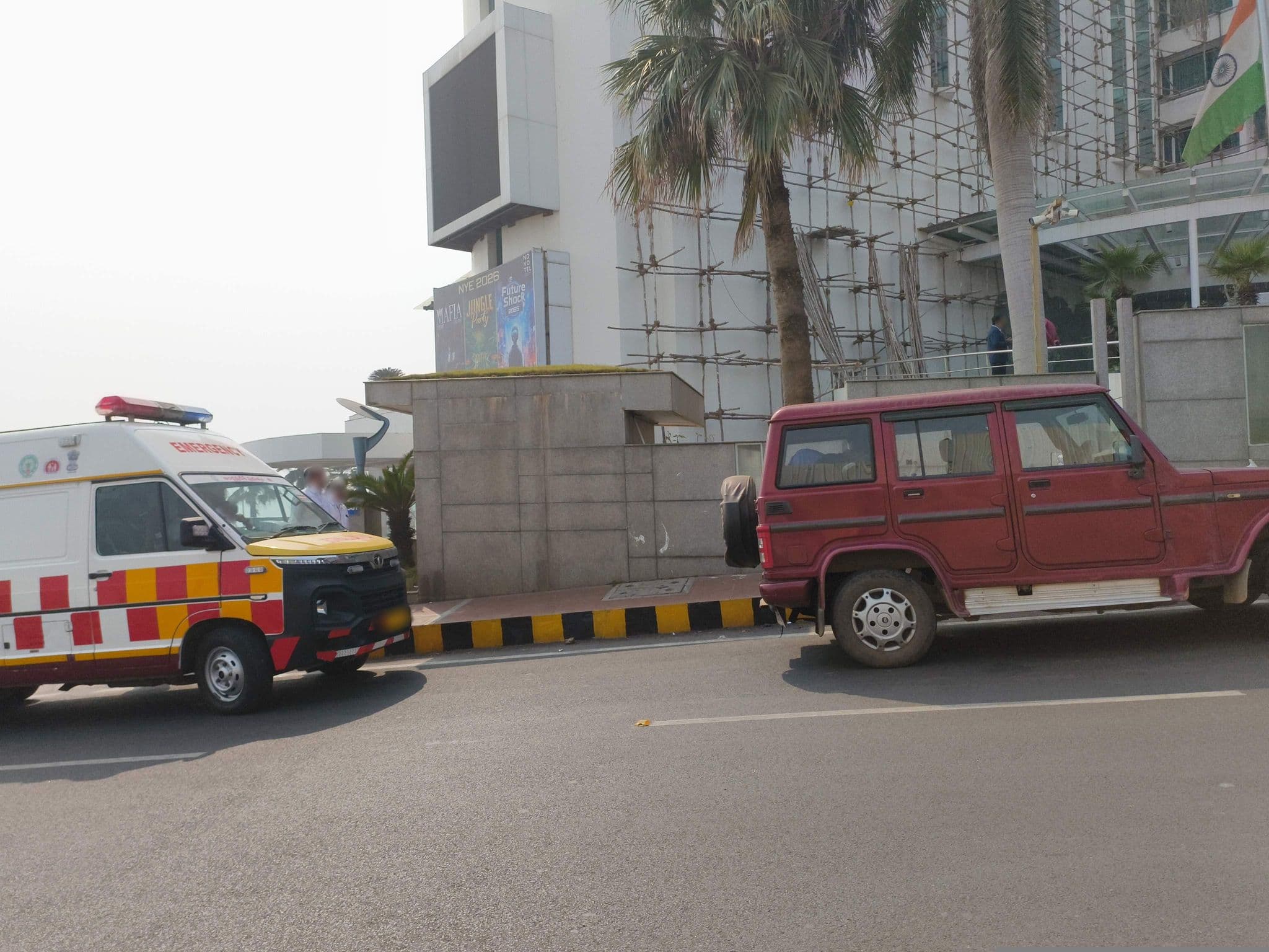 Street view near Novotel Visakhapatnam Varun Beach, Rasapūdipalem — © ph4ni (CC BY-SA · Mapillary)