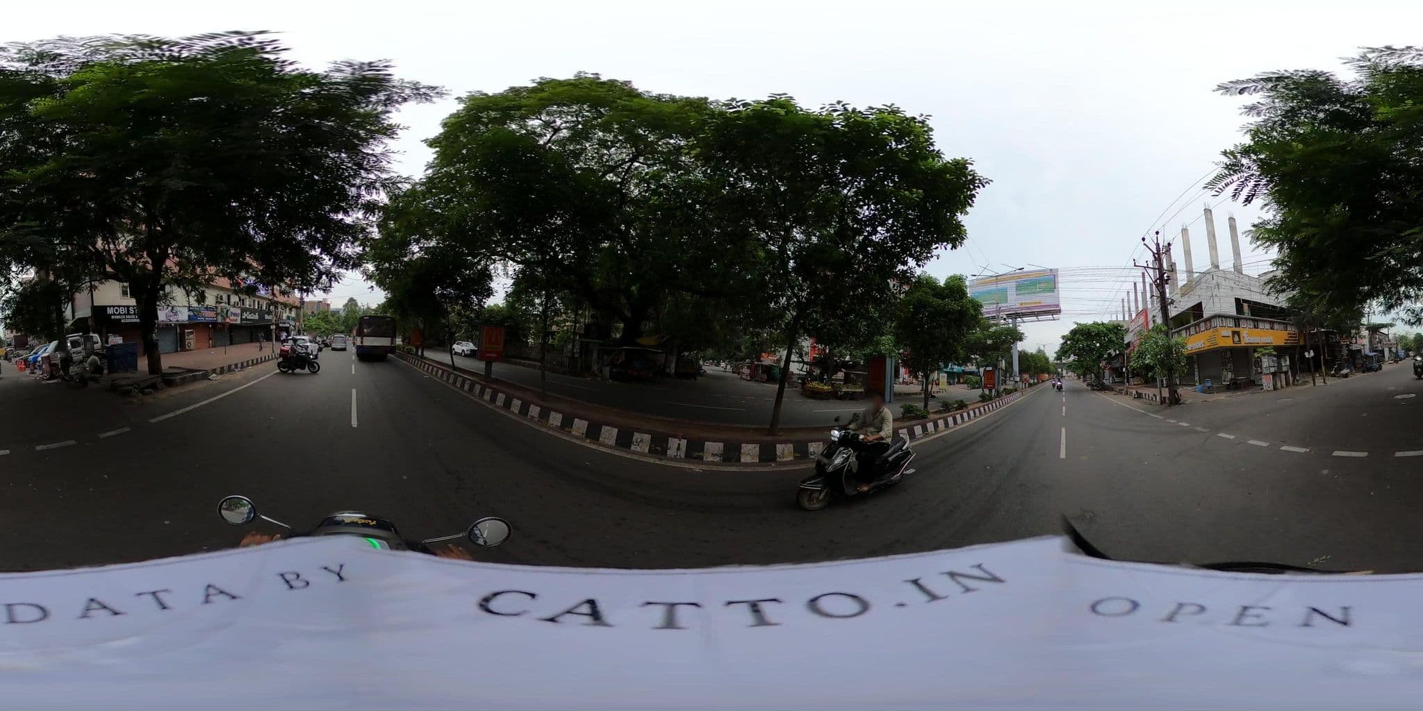 Street view near Hotel Jyoti Swaroopa, Rasapūdipalem — © Catto (CC BY-SA · Mapillary)