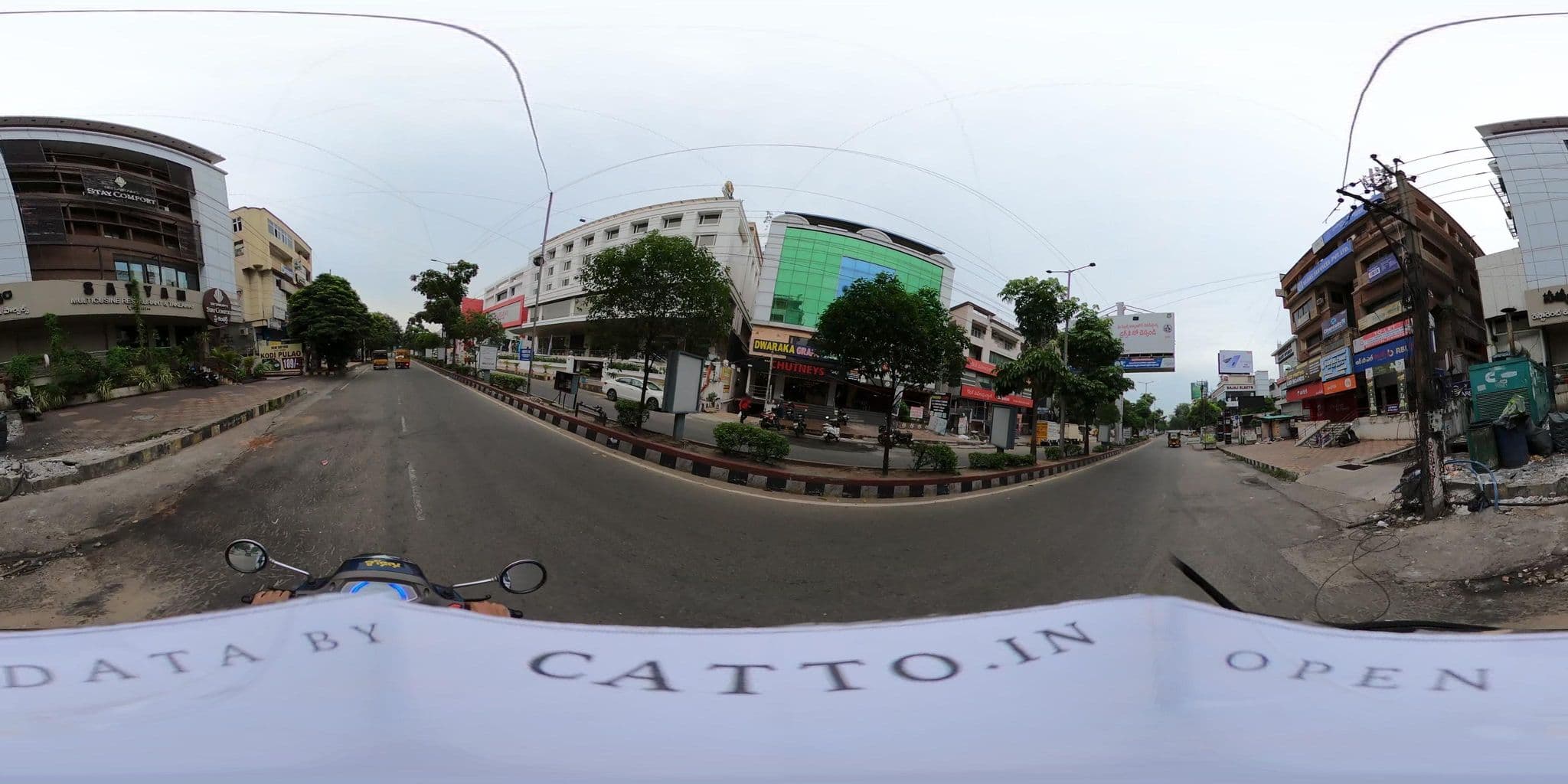 Street view near Sree Nakshatra Inn, Rasapūdipalem — © Catto (CC BY-SA · Mapillary)