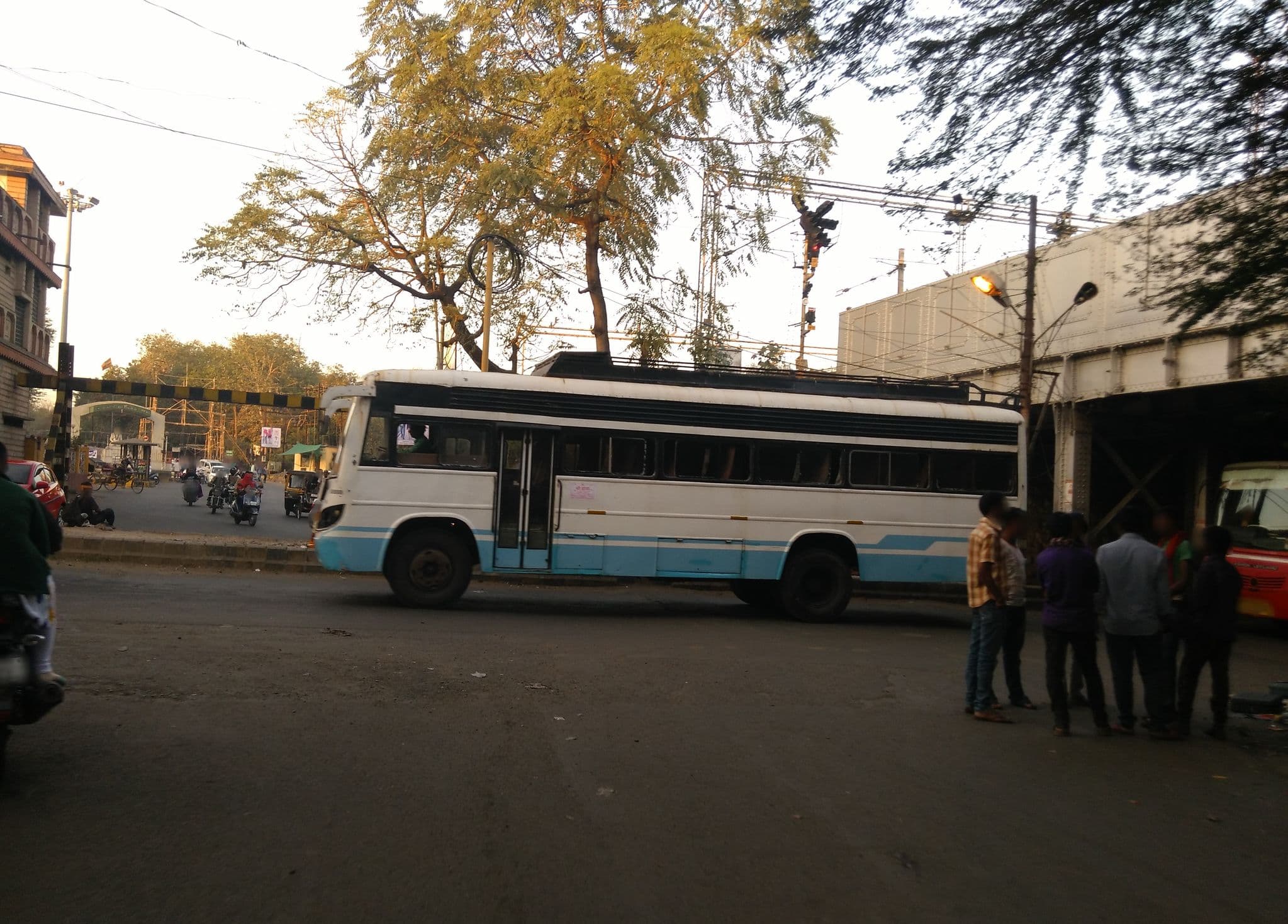 Street view near Vrandavan hotel, Nagpur — © xavier04 (CC BY-SA · Mapillary)
