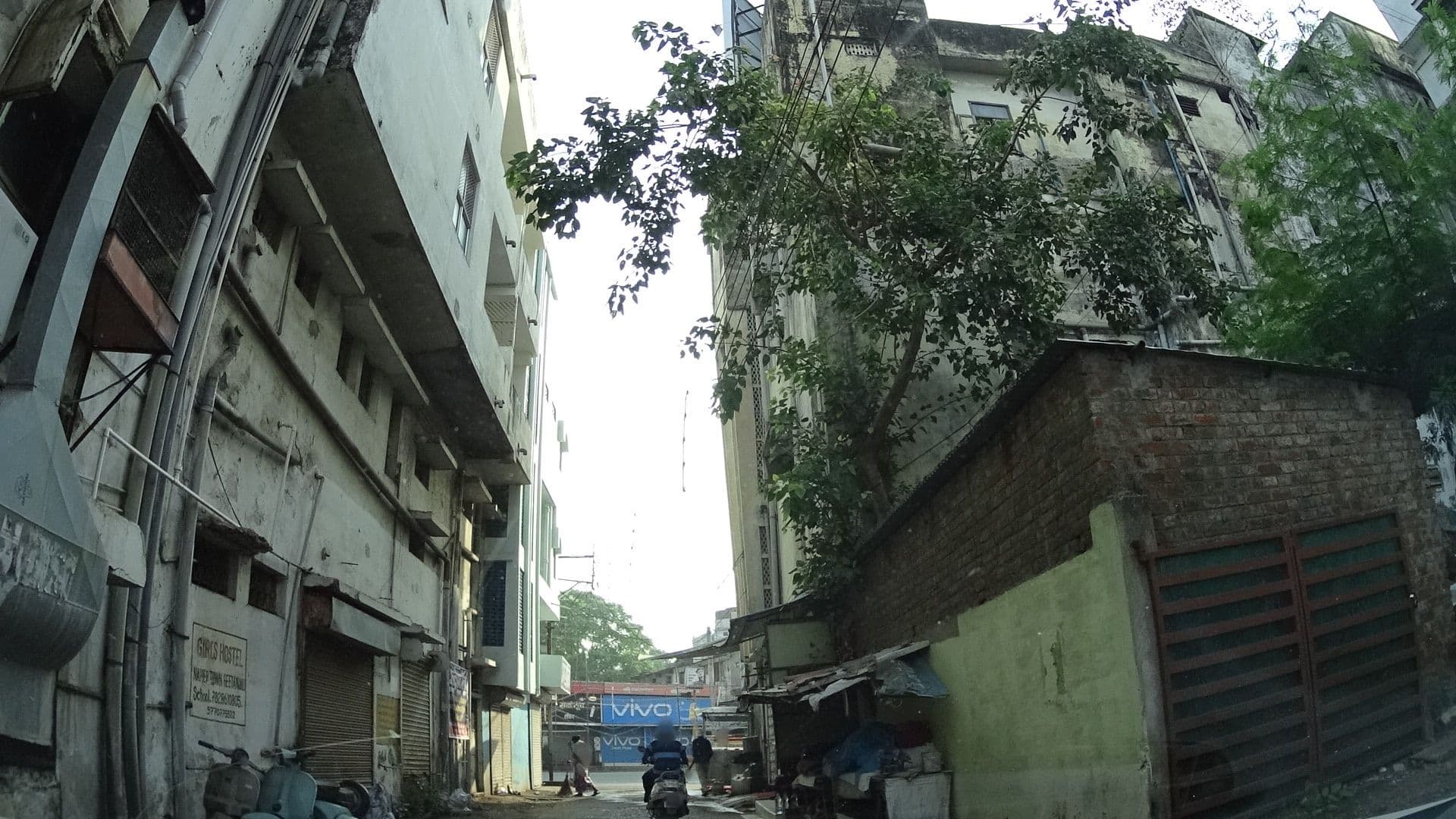 Street view near OYO 9747 Hotel Utsav, Jabalpur — © geohacker (CC BY-SA · Mapillary)