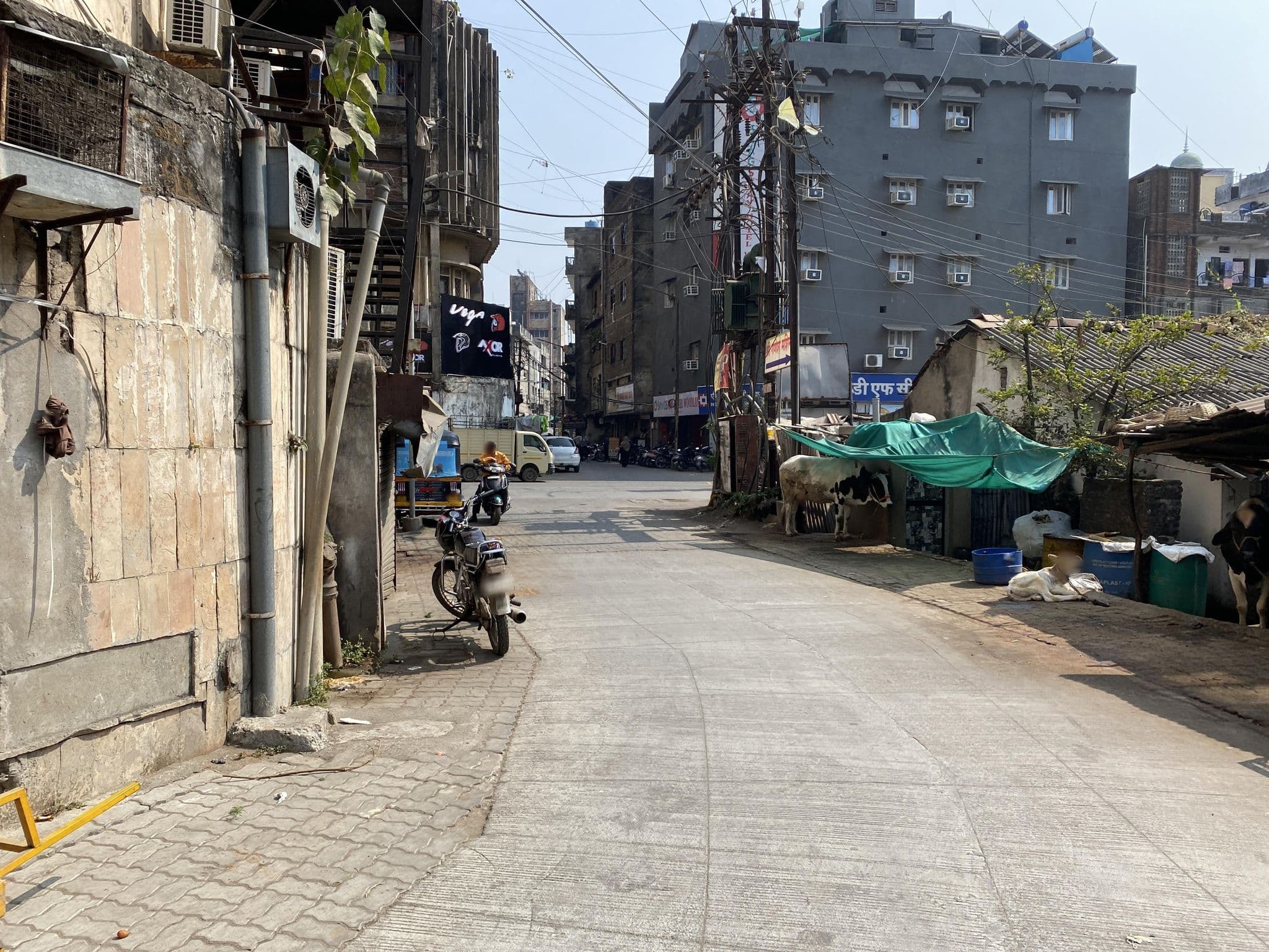 Street view near mango suites, Nagpur — © aintgd (CC BY-SA · Mapillary)