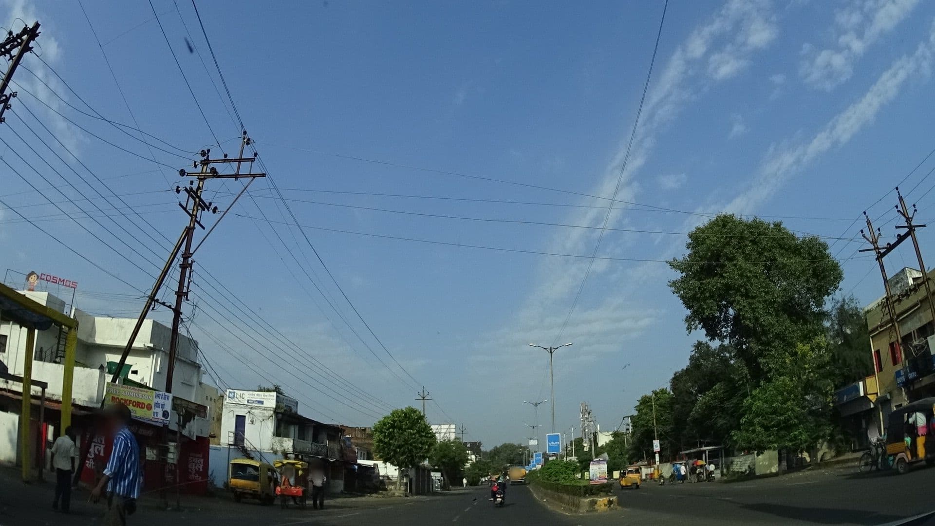 Street view near Hotel Bagga INN, Jabalpur — © geohacker (CC BY-SA · Mapillary)