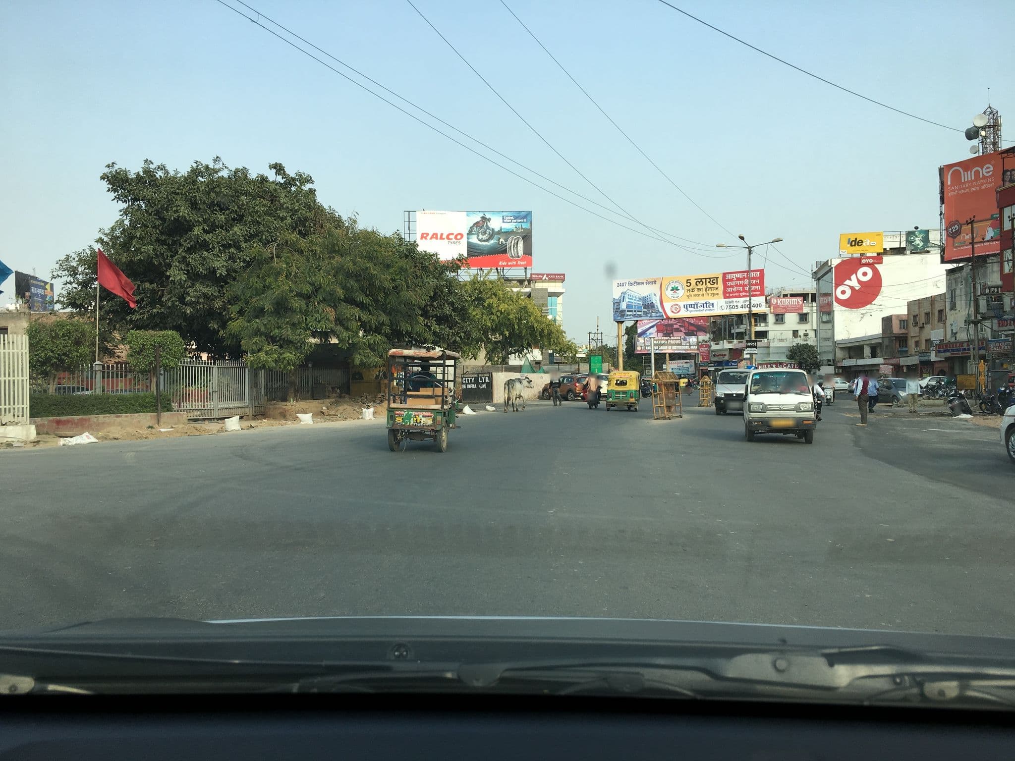 Street view near Howard Plaza Pool, Agra — © gaurav84 (CC BY-SA · Mapillary)