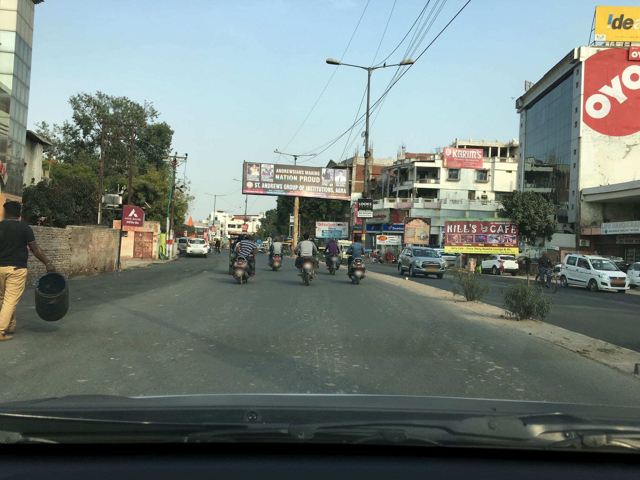 Street view near Hotel Aashiyana Palace, Agra — © gaurav84 (CC BY-SA · Mapillary)
