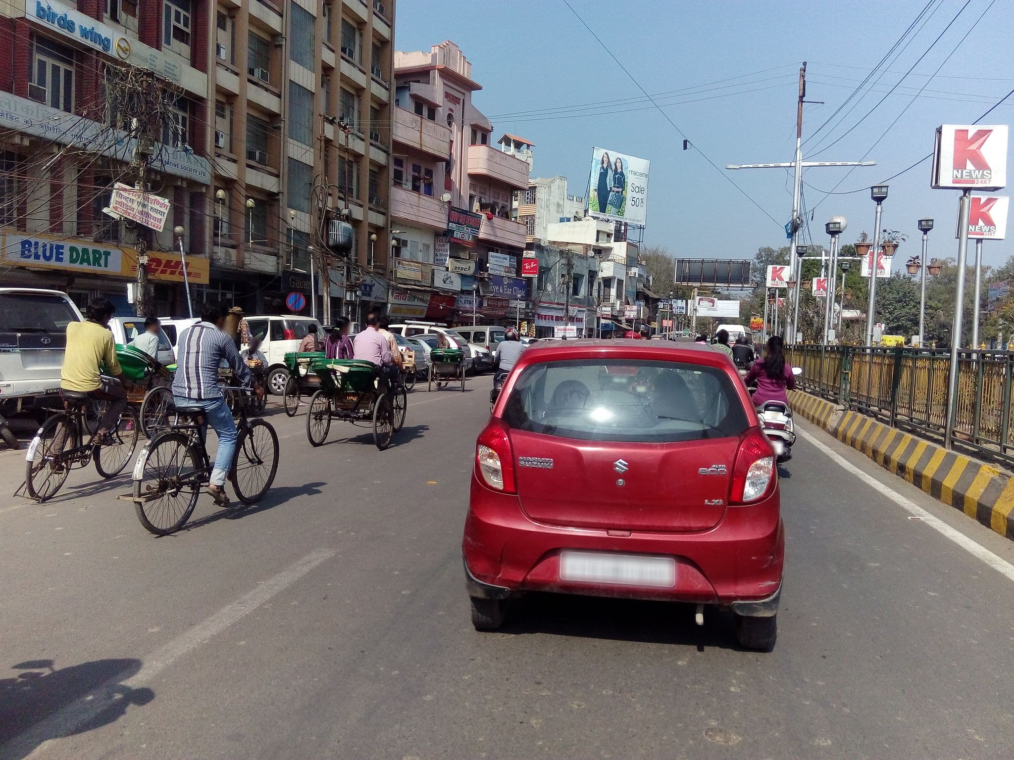 Street view near hotel geet, Kanpur — © dt20142500516 (CC BY-SA · Mapillary)
