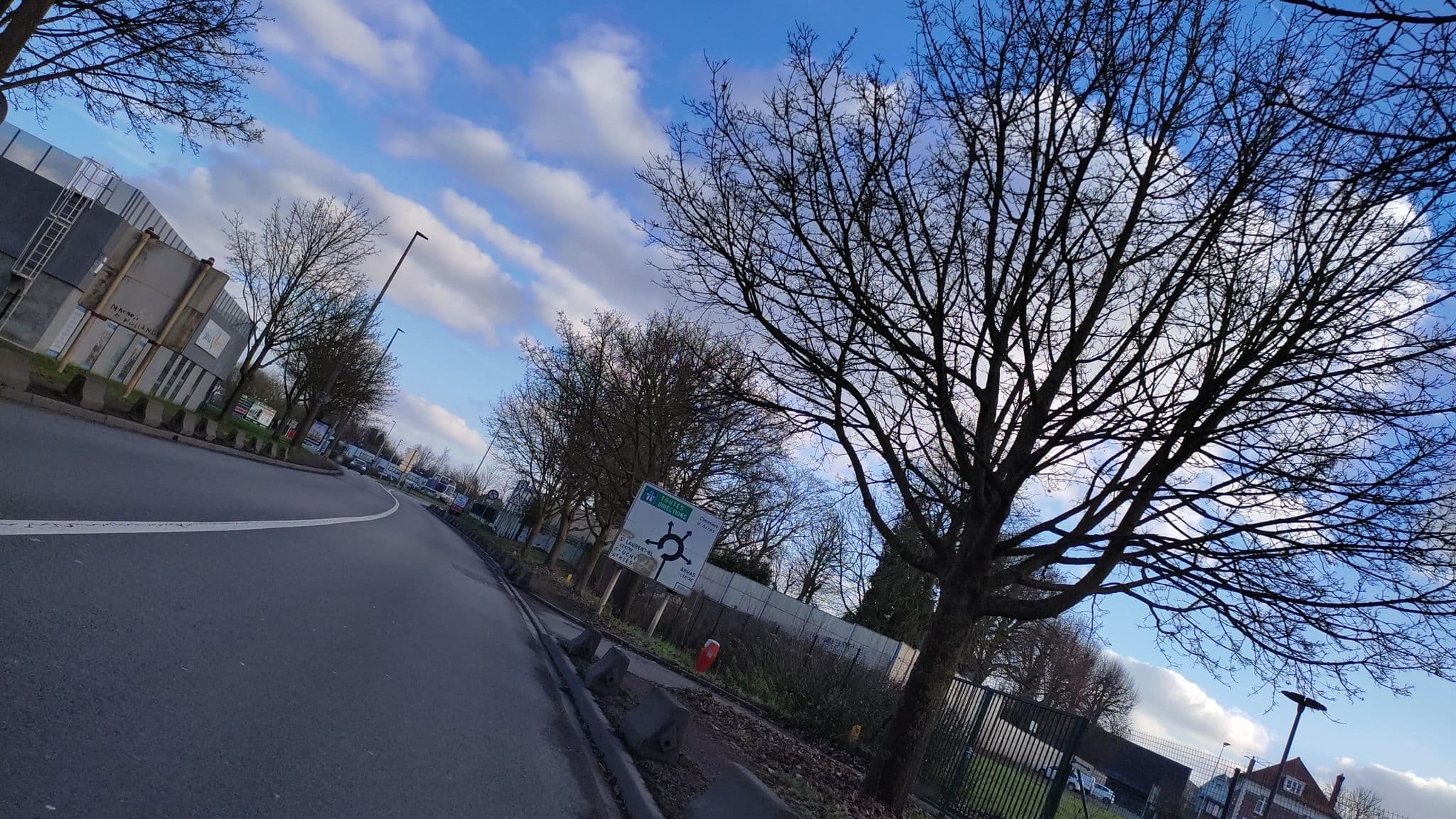Street view near Kyriad Direct, Arras — © kritic (CC BY-SA · Mapillary)