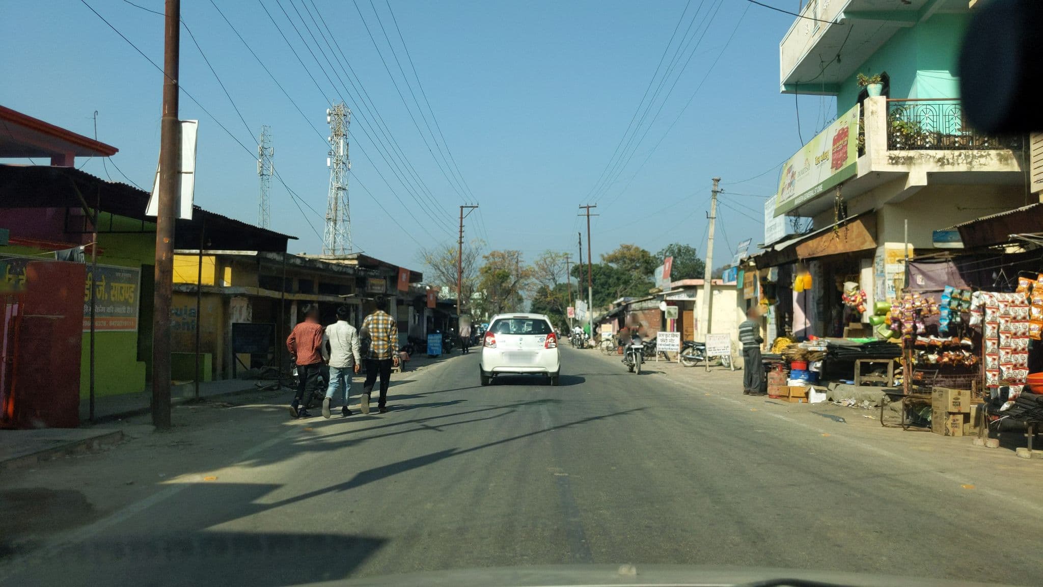 Street view near Corbett Comfortable Resort, Rāmnagar — © lakshyajeet (CC BY-SA · Mapillary)