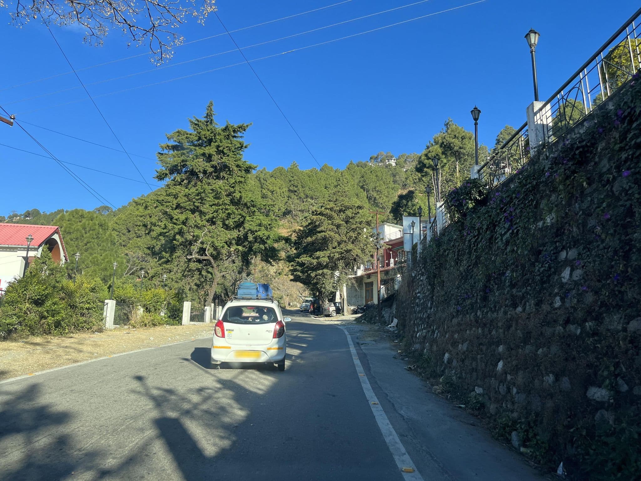 Street view near Hotel Apple Inn, Bhowali — © lakshyajeet (CC BY-SA · Mapillary)