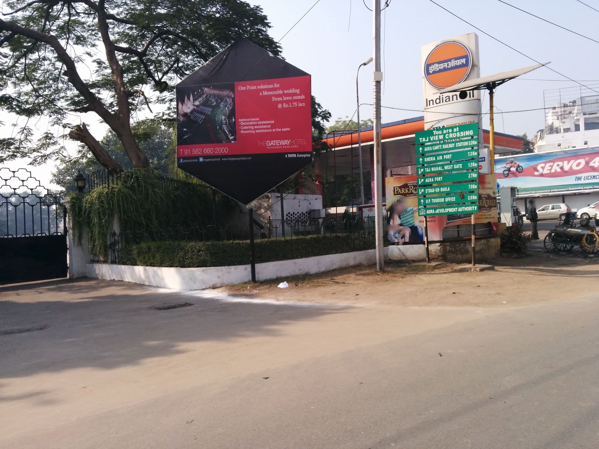 Street view near Tajview Agra, Agra — © sashazykov (CC BY-SA · Mapillary)