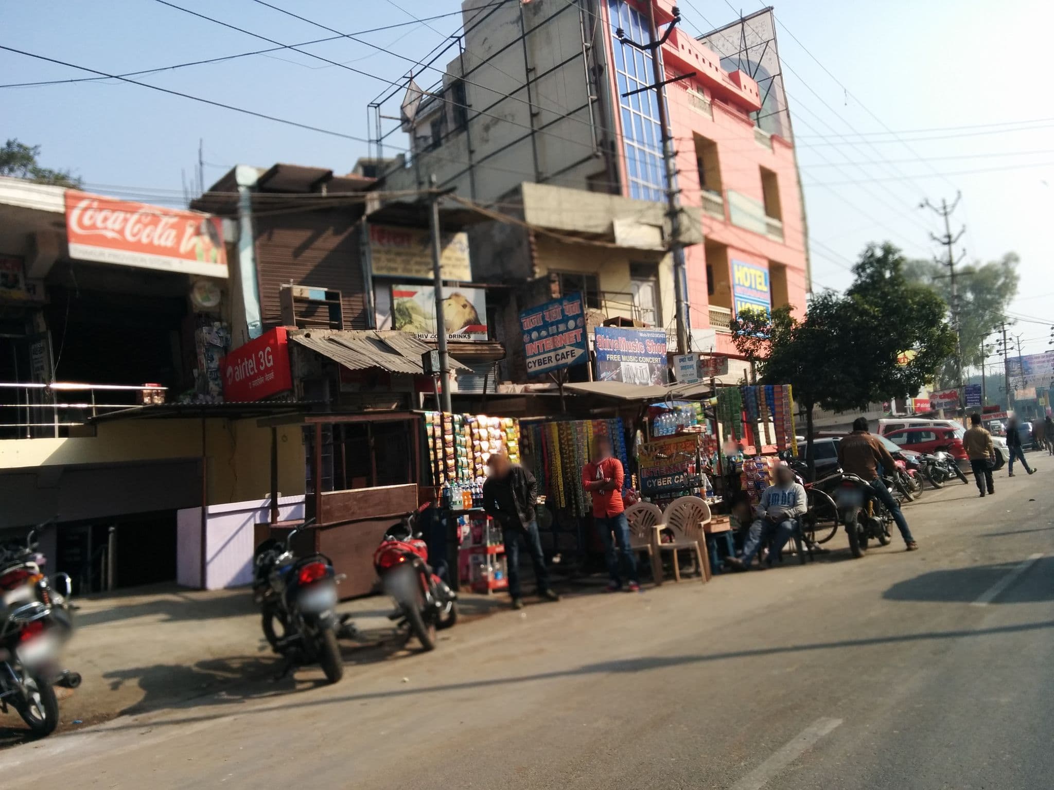 Street view near Hotel Crystal Retreat, Agra — © sashazykov (CC BY-SA · Mapillary)