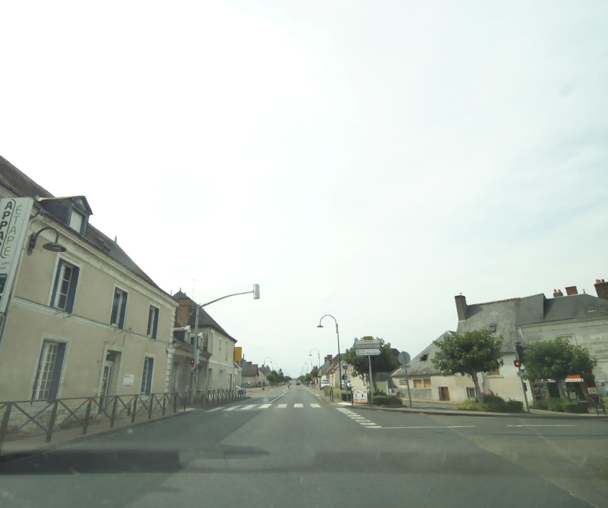 Street view near Appart'Étape, Château-du-Loir — © sogefi (CC BY-SA · Mapillary)