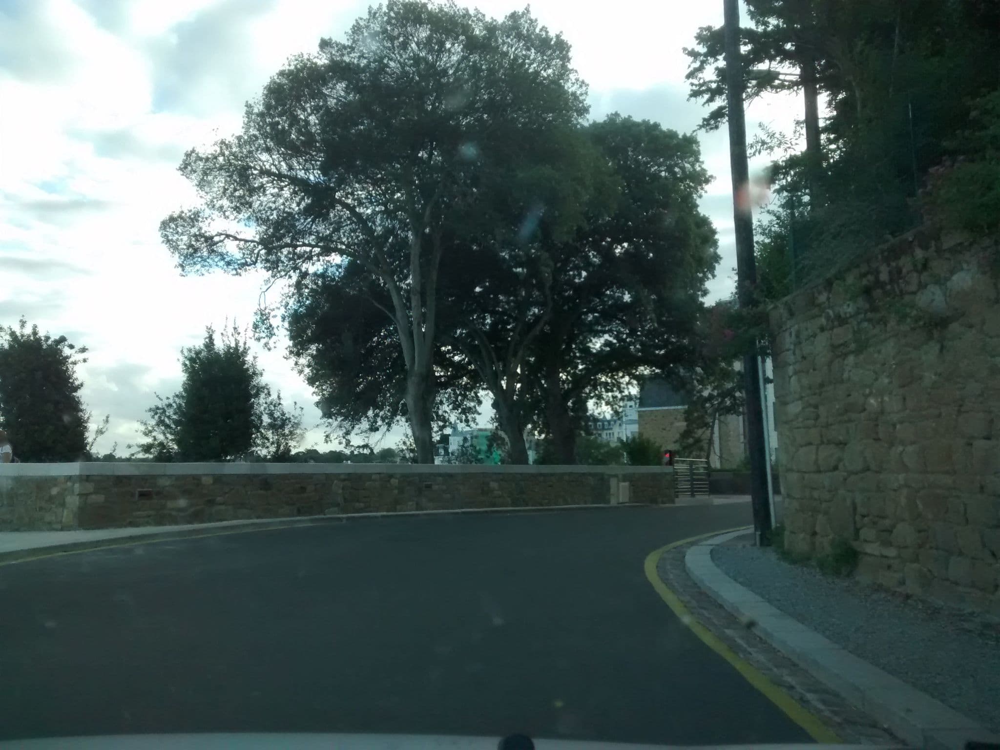 Street view near Castelbrac, Dinard — © mgageo (CC BY-SA · Mapillary)