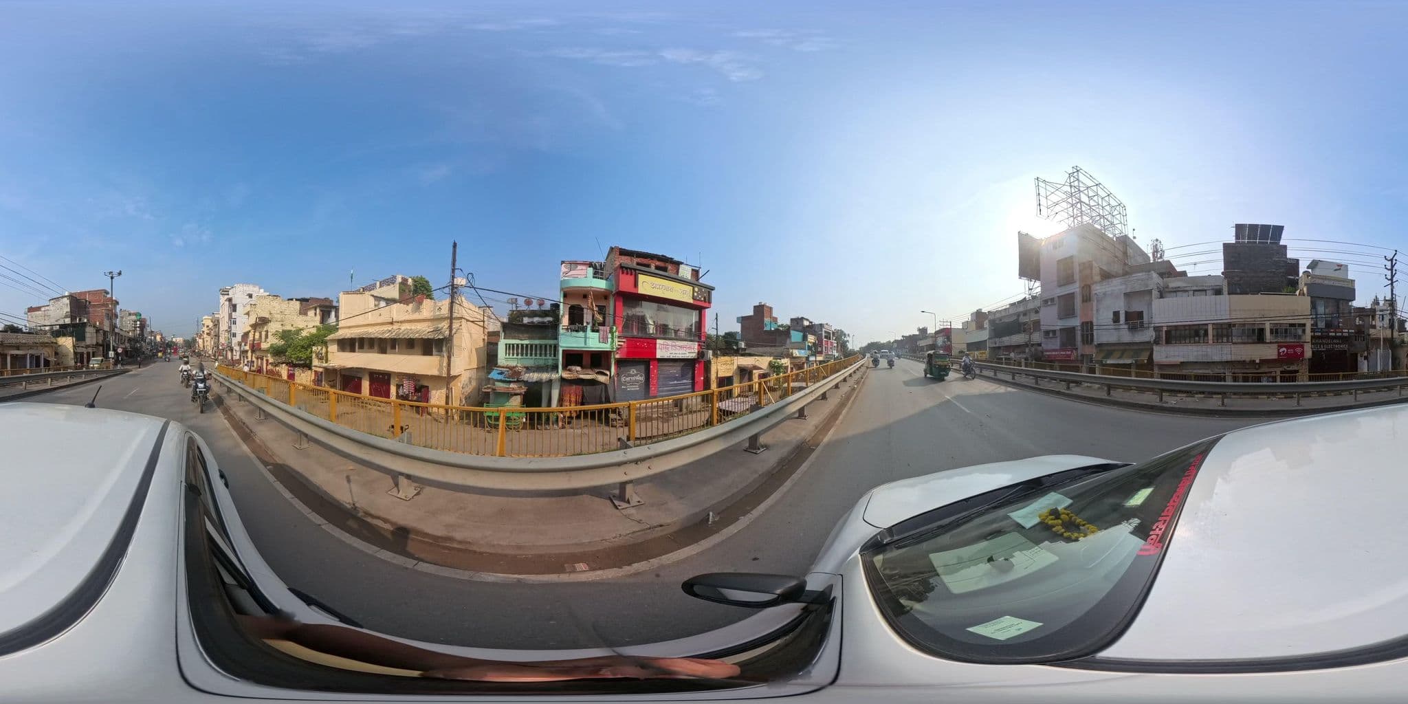 Street view near Hotel Avadh Vihara, Varanasi — © skysign (CC BY-SA · Mapillary)