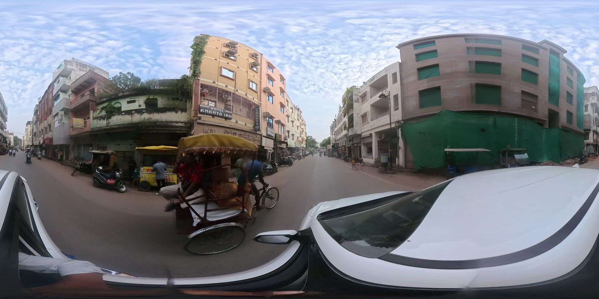 Street view near Seven Seas Paying Guest House, Varanasi — © skysign (CC BY-SA · Mapillary)