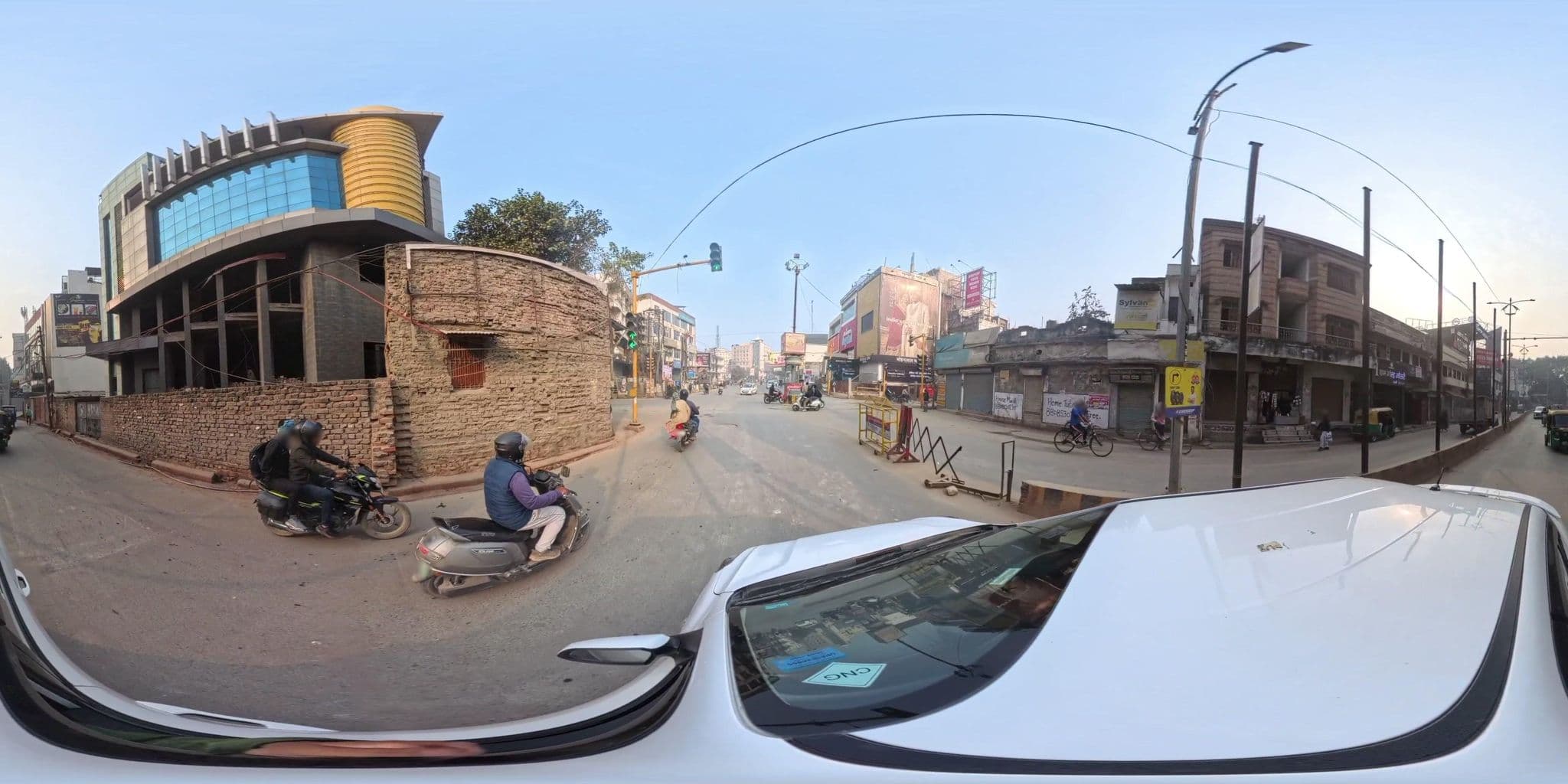 Street view near Hotel Castillo Varanasi, Varanasi — © skysign (CC BY-SA · Mapillary)